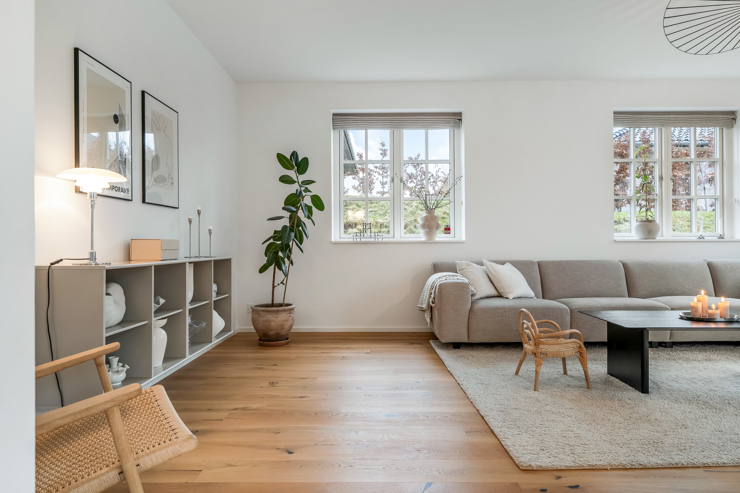 Fremhævet stue billede i fuldskærmstilstand. Billede af Amorbuen 4, 3400 Hillerød