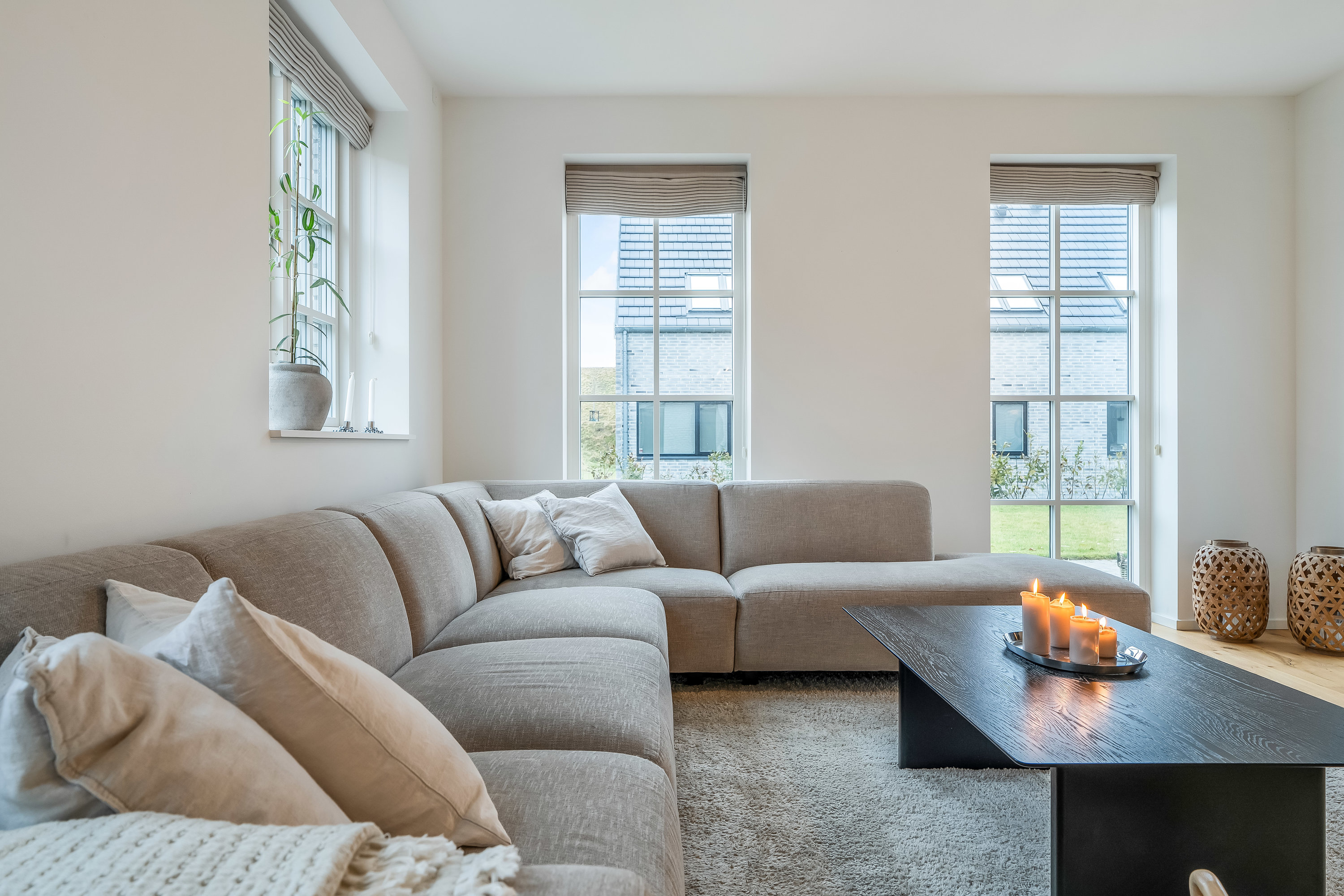 Fremhævet stue billede i fuldskærmstilstand. Billede af Amorbuen 4, 3400 Hillerød