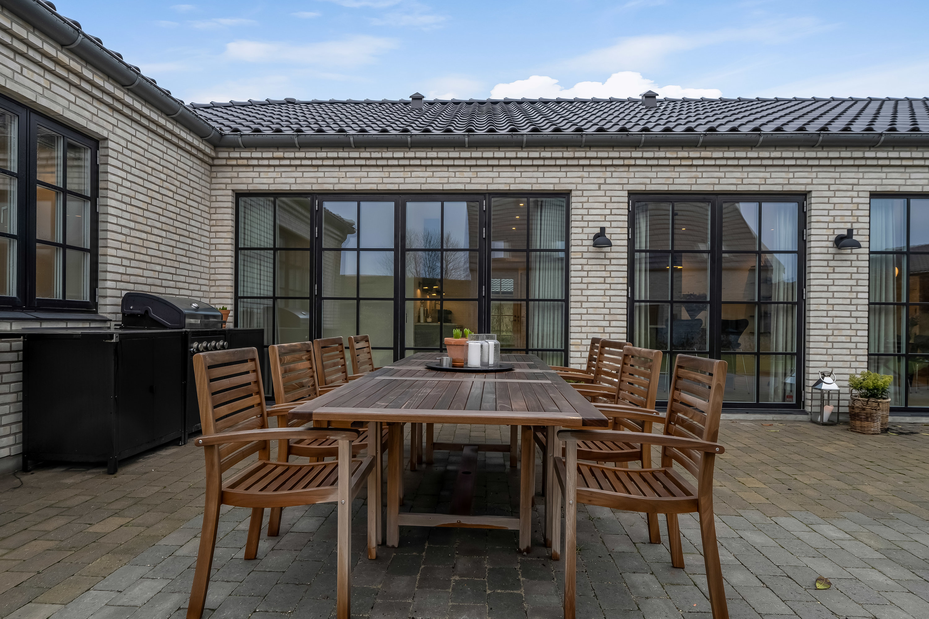 Fremhævet terrasse billede i fuldskærmstilstand. Billede af Amorbuen 4, 3400 Hillerød