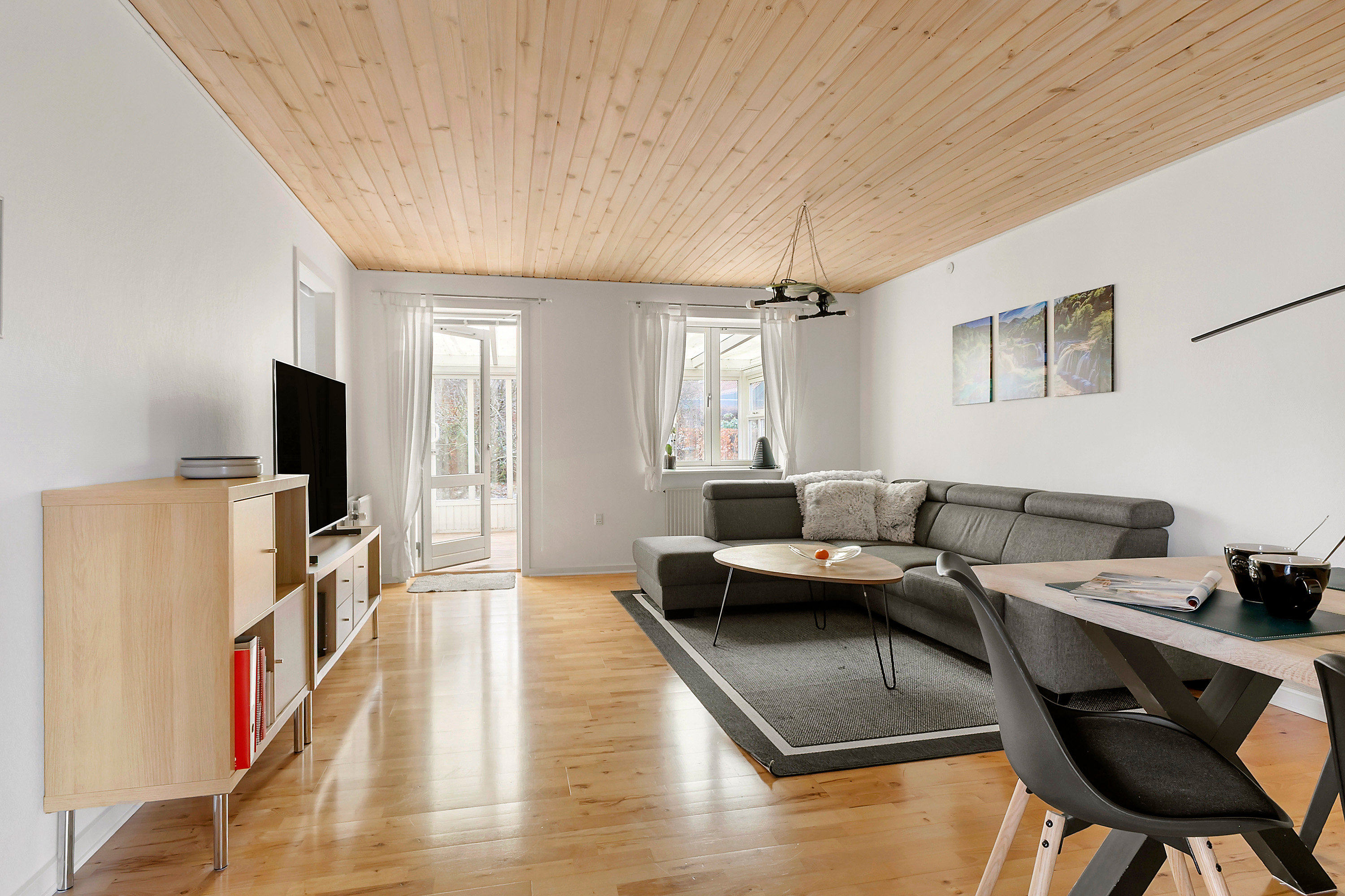 Fremhævet stue billede i fuldskærmstilstand. Billede af Sdr Tingvej 2K, 6630 Rødding