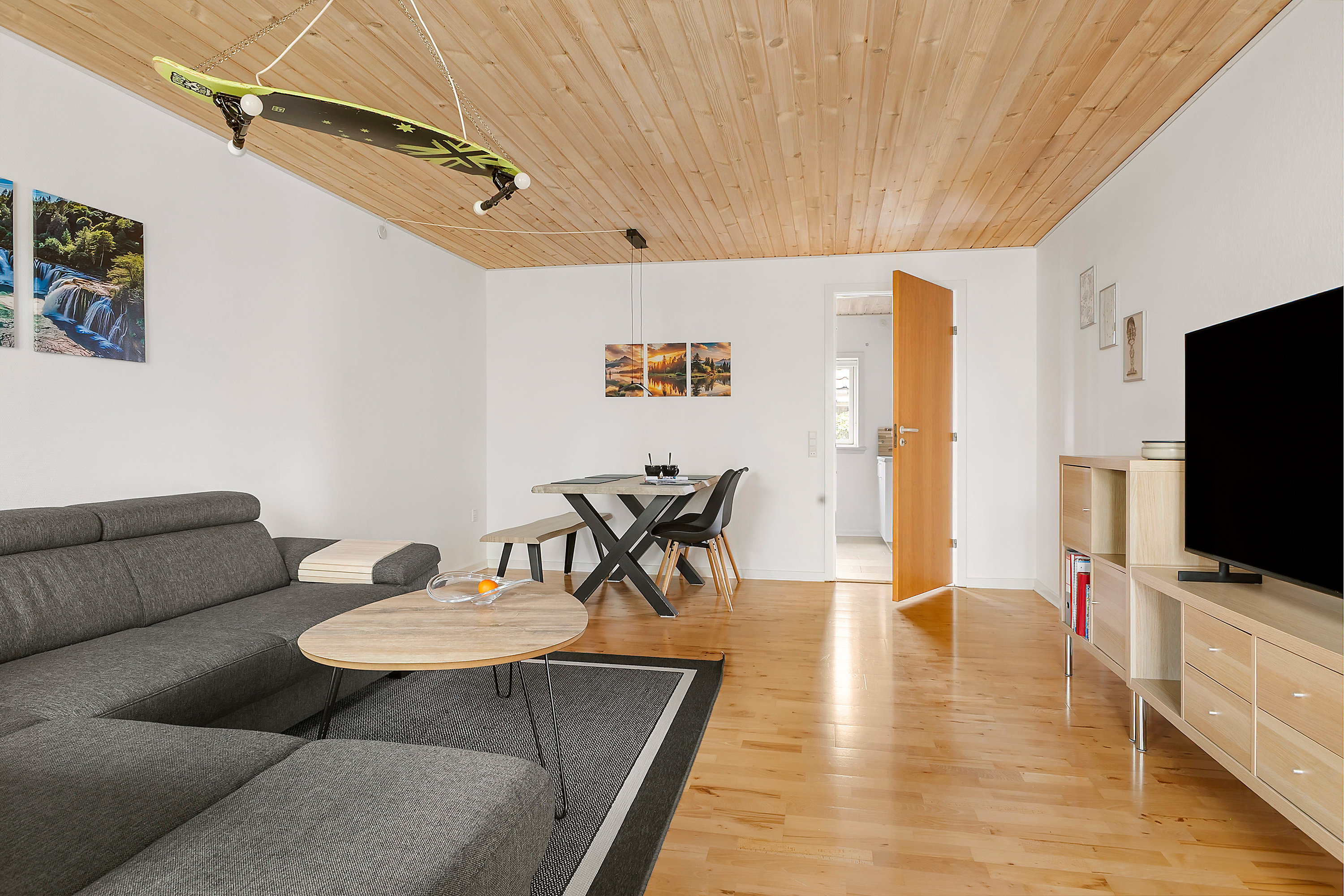 Fremhævet stue billede i fuldskærmstilstand. Billede af Sdr Tingvej 2K, 6630 Rødding