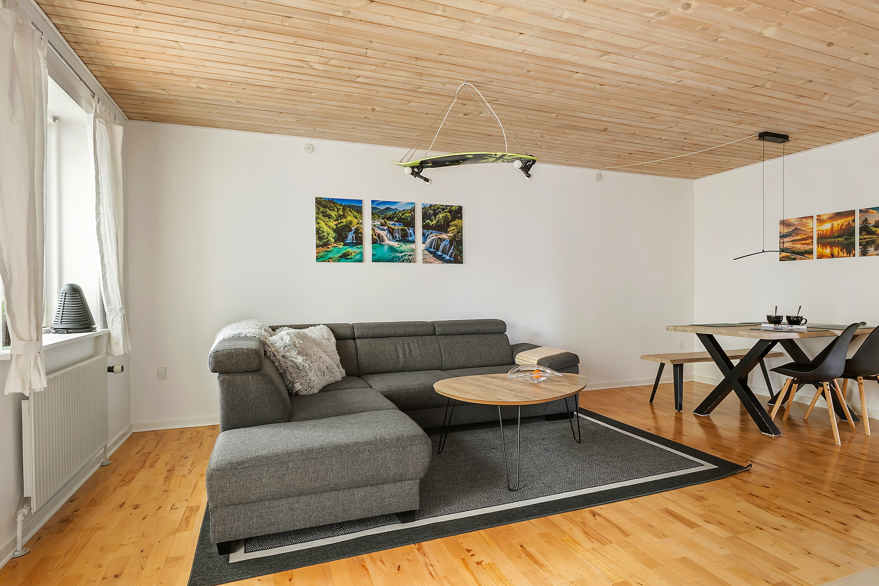 Fremhævet stue billede i fuldskærmstilstand. Billede af Sdr Tingvej 2K, 6630 Rødding