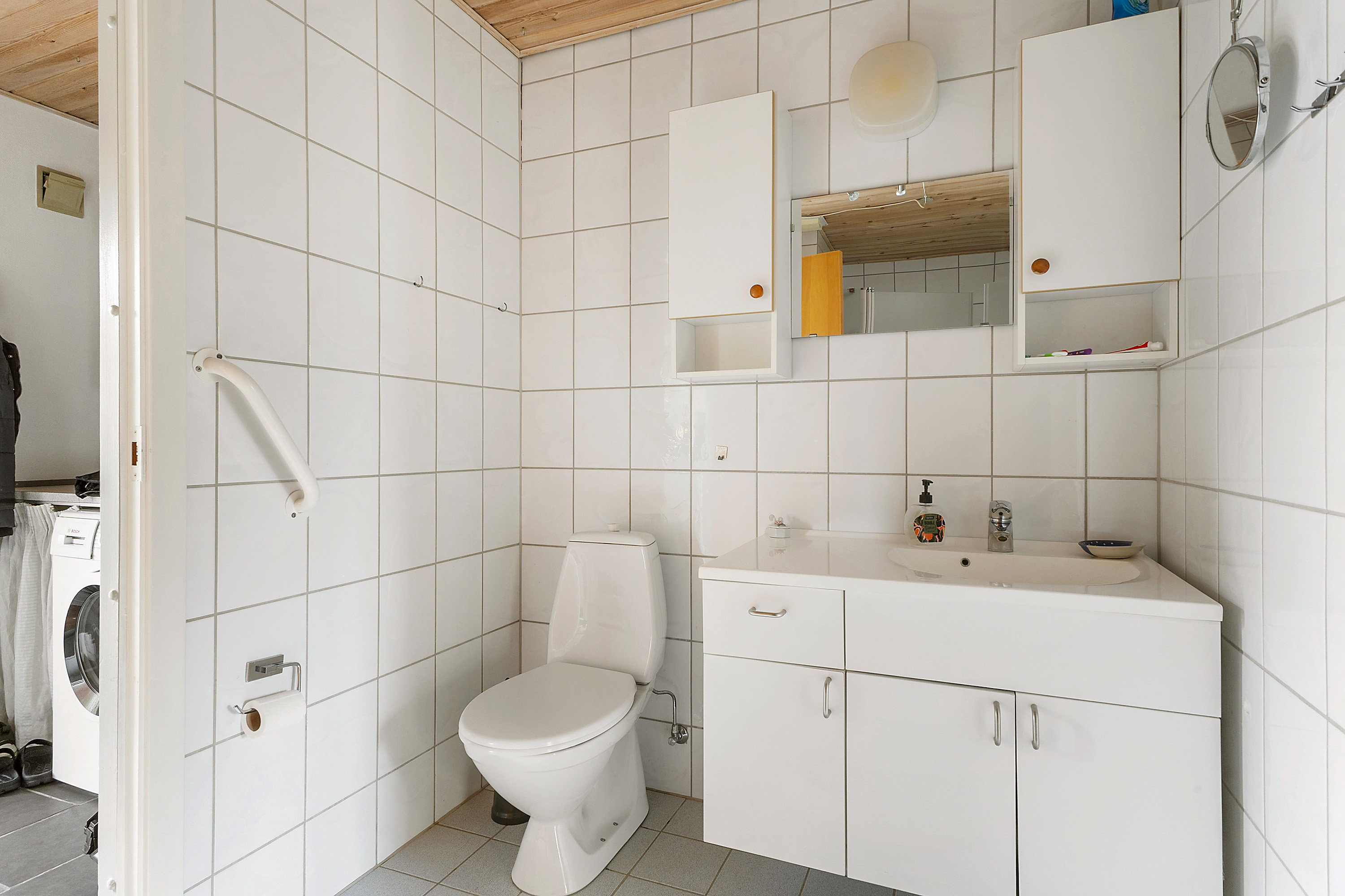 Fremhævet badeværelse billede i fuldskærmstilstand. Billede af Sdr Tingvej 2K, 6630 Rødding