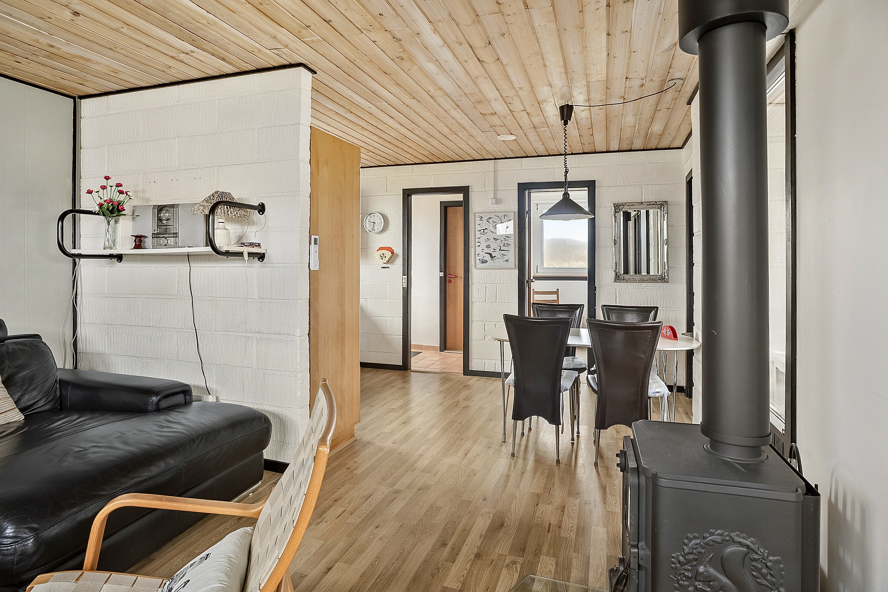 Fremhævet stue billede i fuldskærmstilstand. Billede af Bjerghuse 35, 6990 Ulfborg