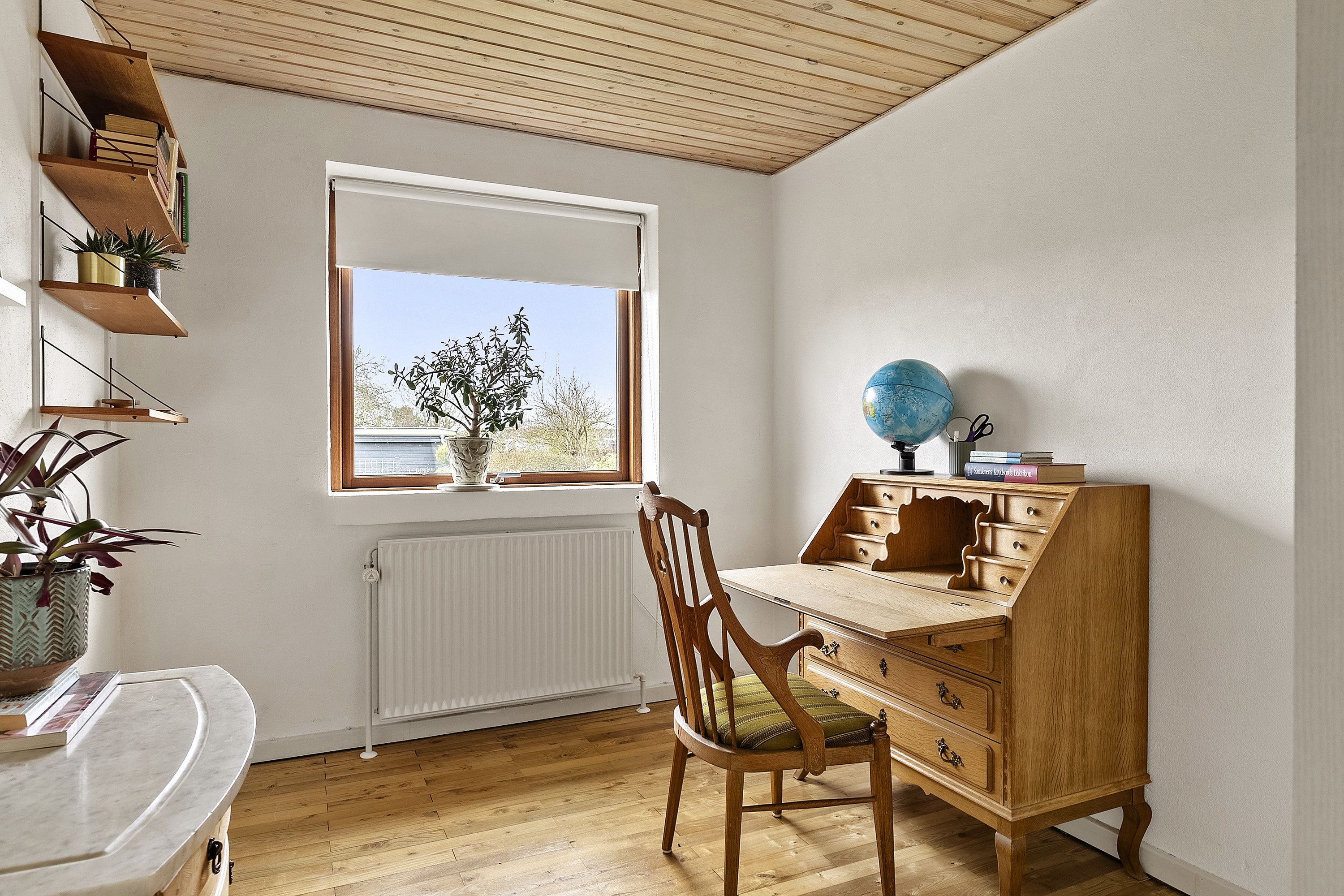 Fremhævet kontor billede i fuldskærmstilstand. Billede af Vester Alle 11, 8362 Hørning