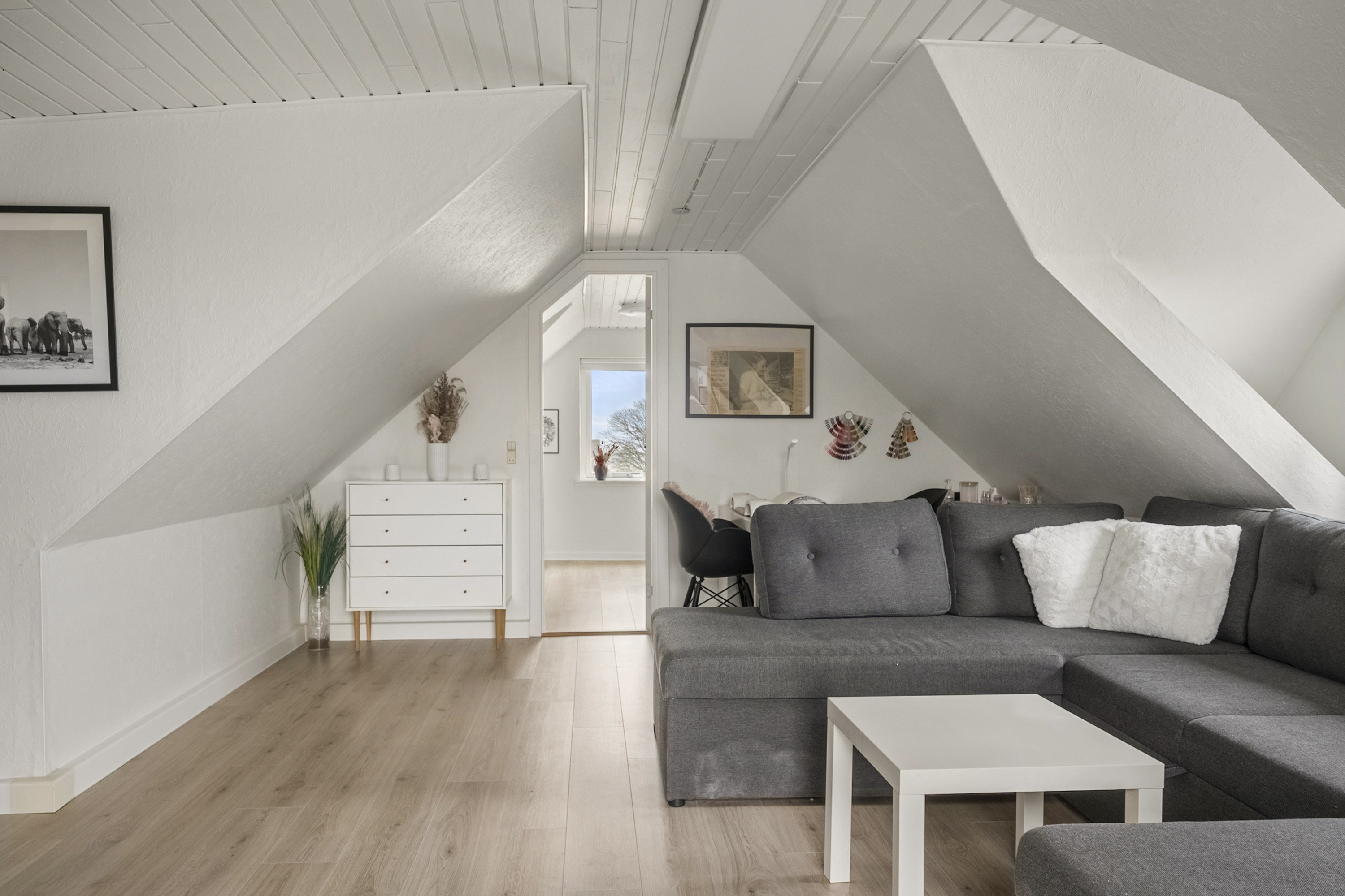 Fremhævet stue billede i fuldskærmstilstand. Billede af Bonnesigvej 23, Resen, 7600 Struer