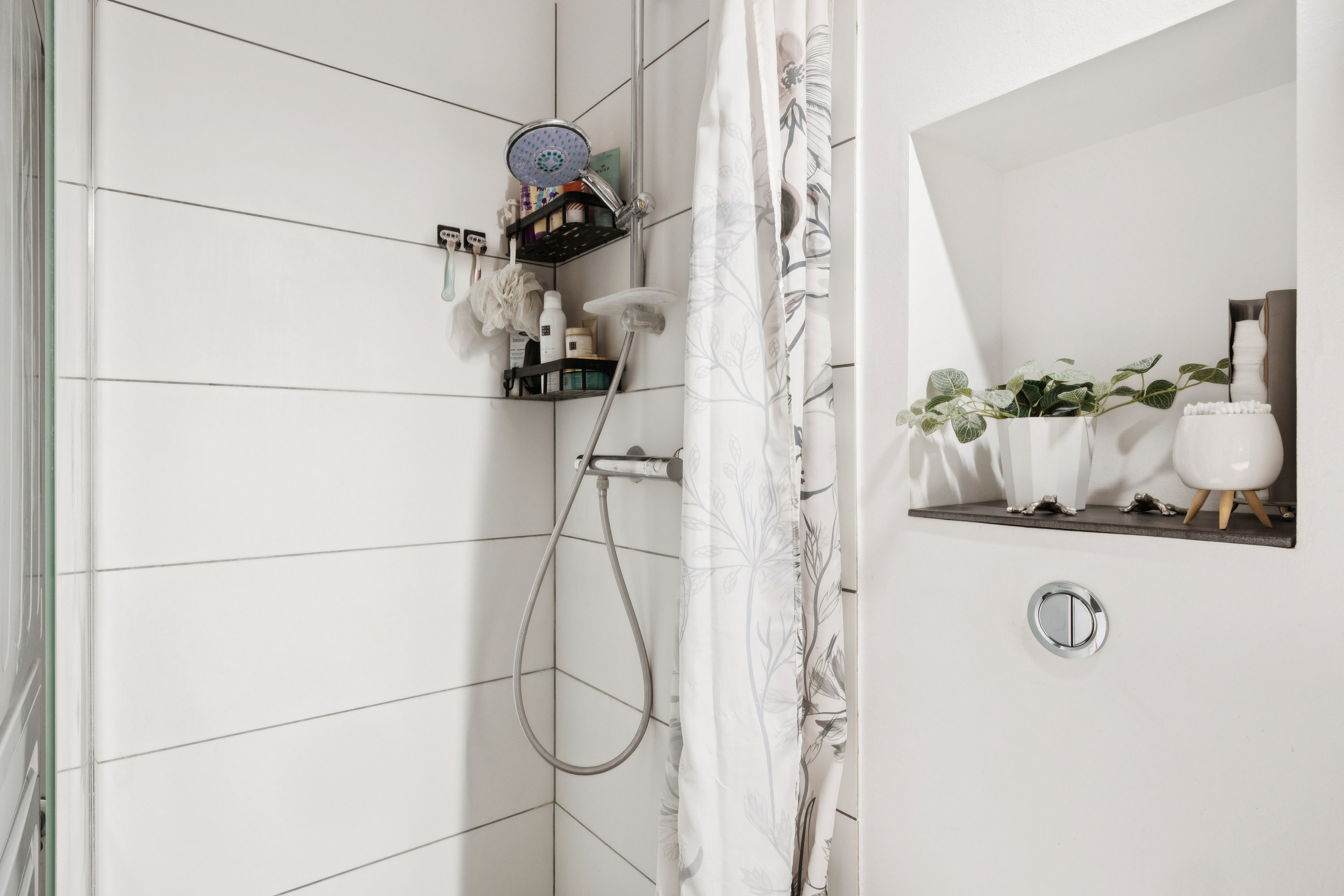 Fremhævet gang billede i fuldskærmstilstand. Billede af Benløseparken 153, 2. th., Benløse, 4100 Ringsted