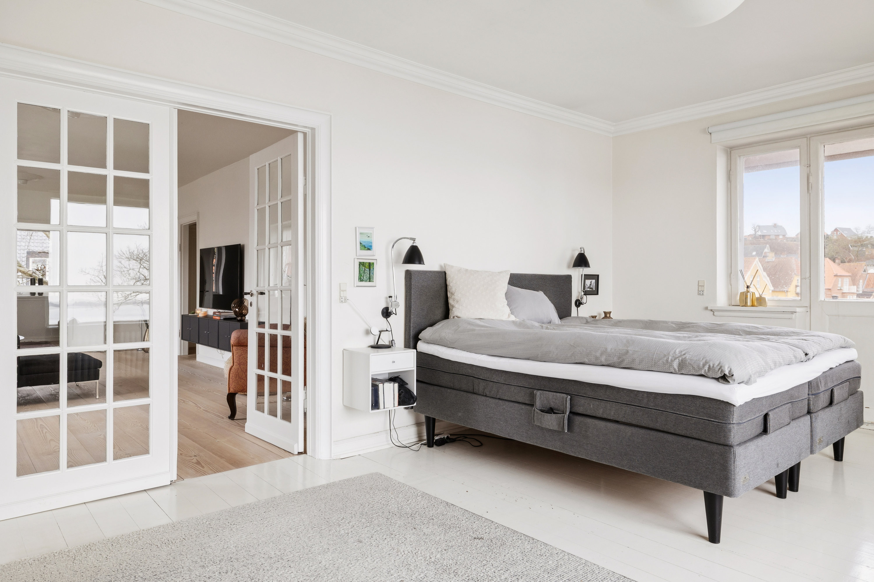 Fremhævet soveværelse - 1. sal billede i fuldskærmstilstand. Billede af Sølystvej 16, 8660 Skanderborg