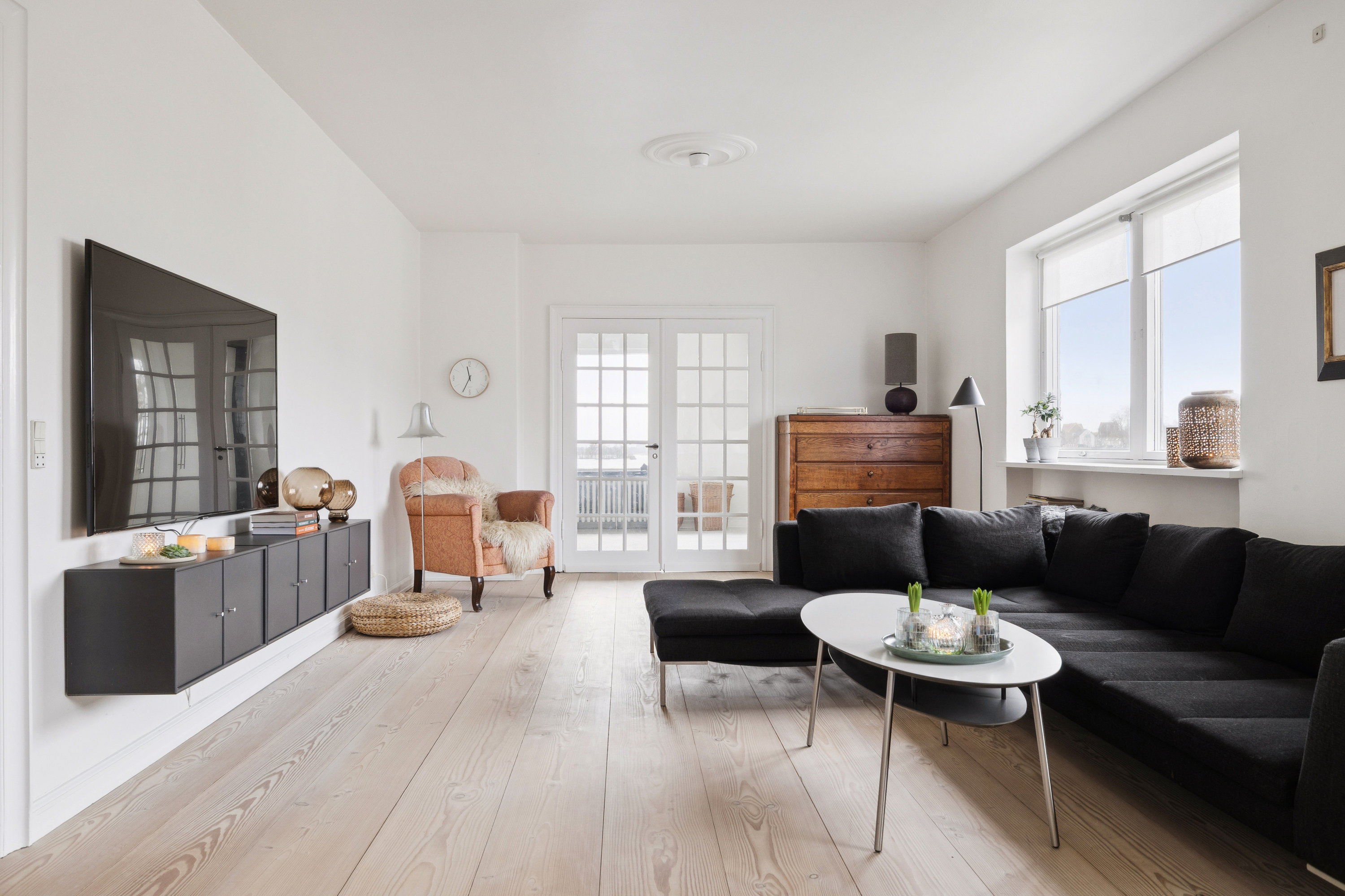 Fremhævet stue - 1. sal billede i fuldskærmstilstand. Billede af Sølystvej 16, 8660 Skanderborg