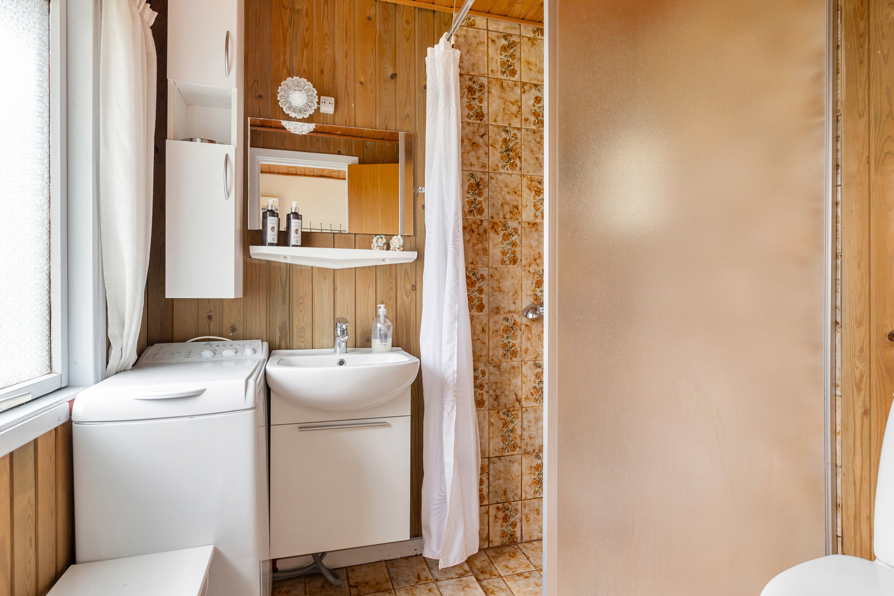 Fremhævet badeværelse billede i fuldskærmstilstand. Billede af Illeris 114, Hvalpsund, 9640 Farsø