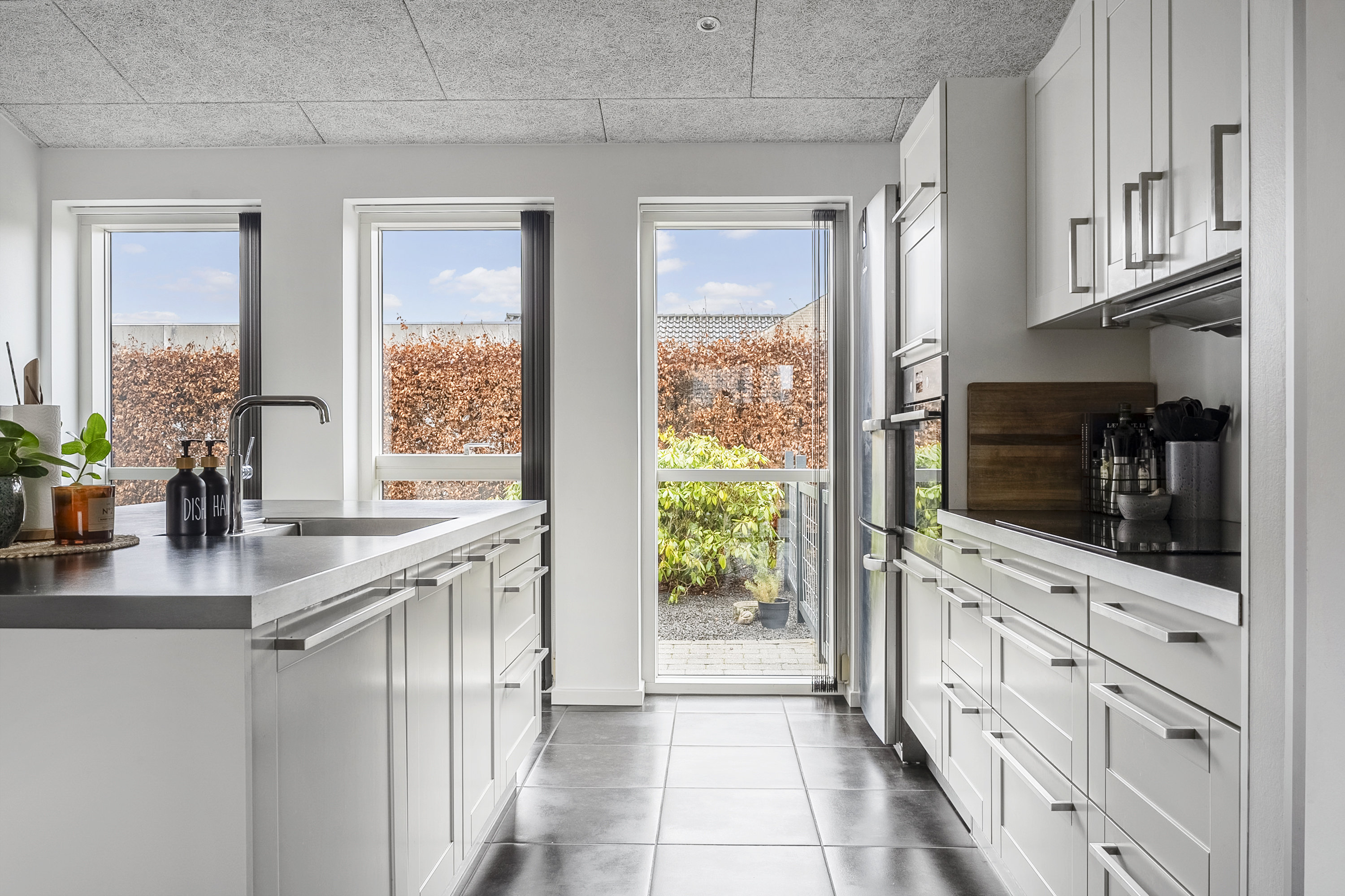 Fremhævet køkken billede i fuldskærmstilstand. Billede af Tværvej 25, 8783 Hornsyld