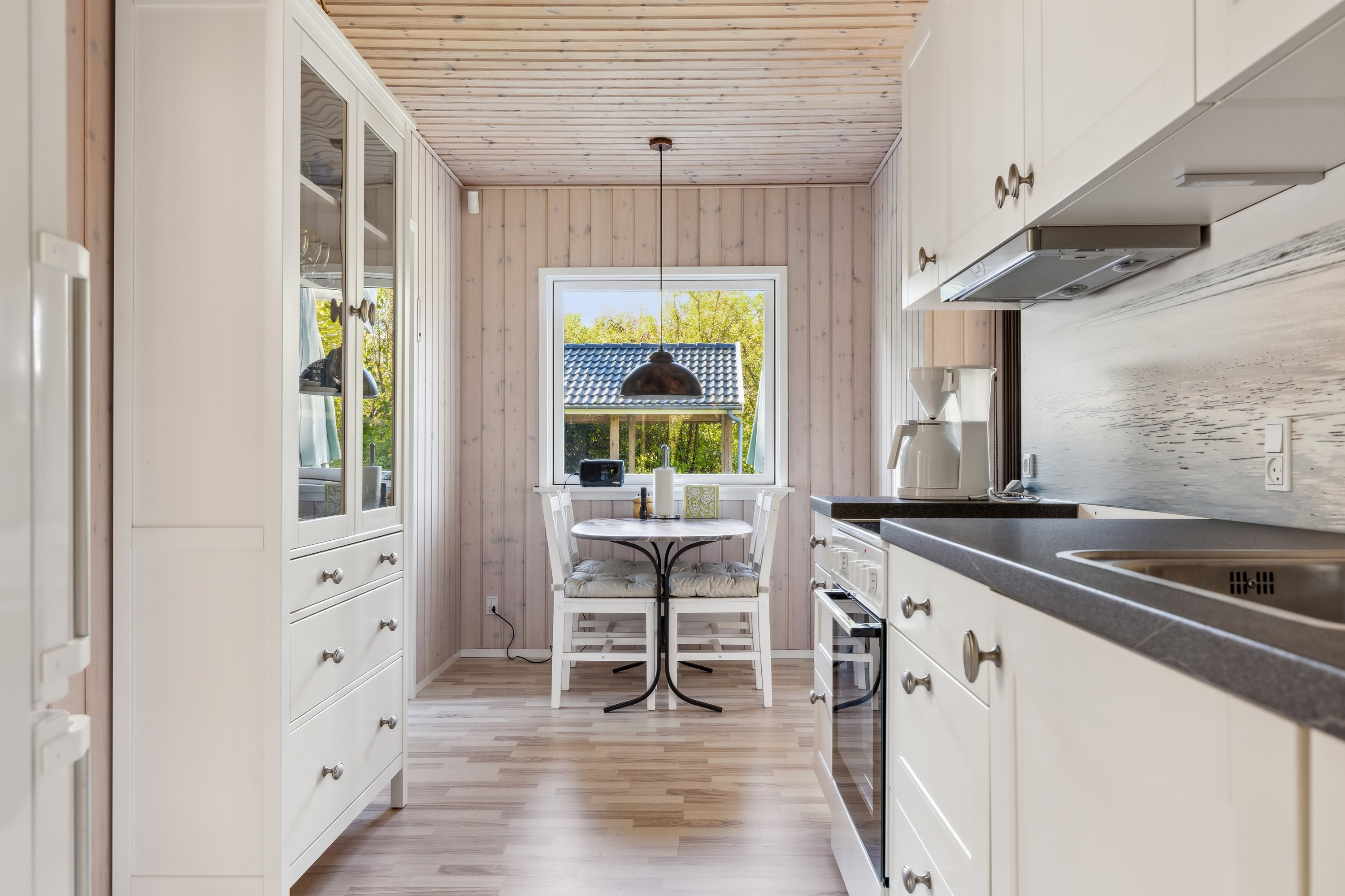 Fremhævet køkken billede i fuldskærmstilstand. Billede af Enghavevej 33, 4593 Eskebjerg