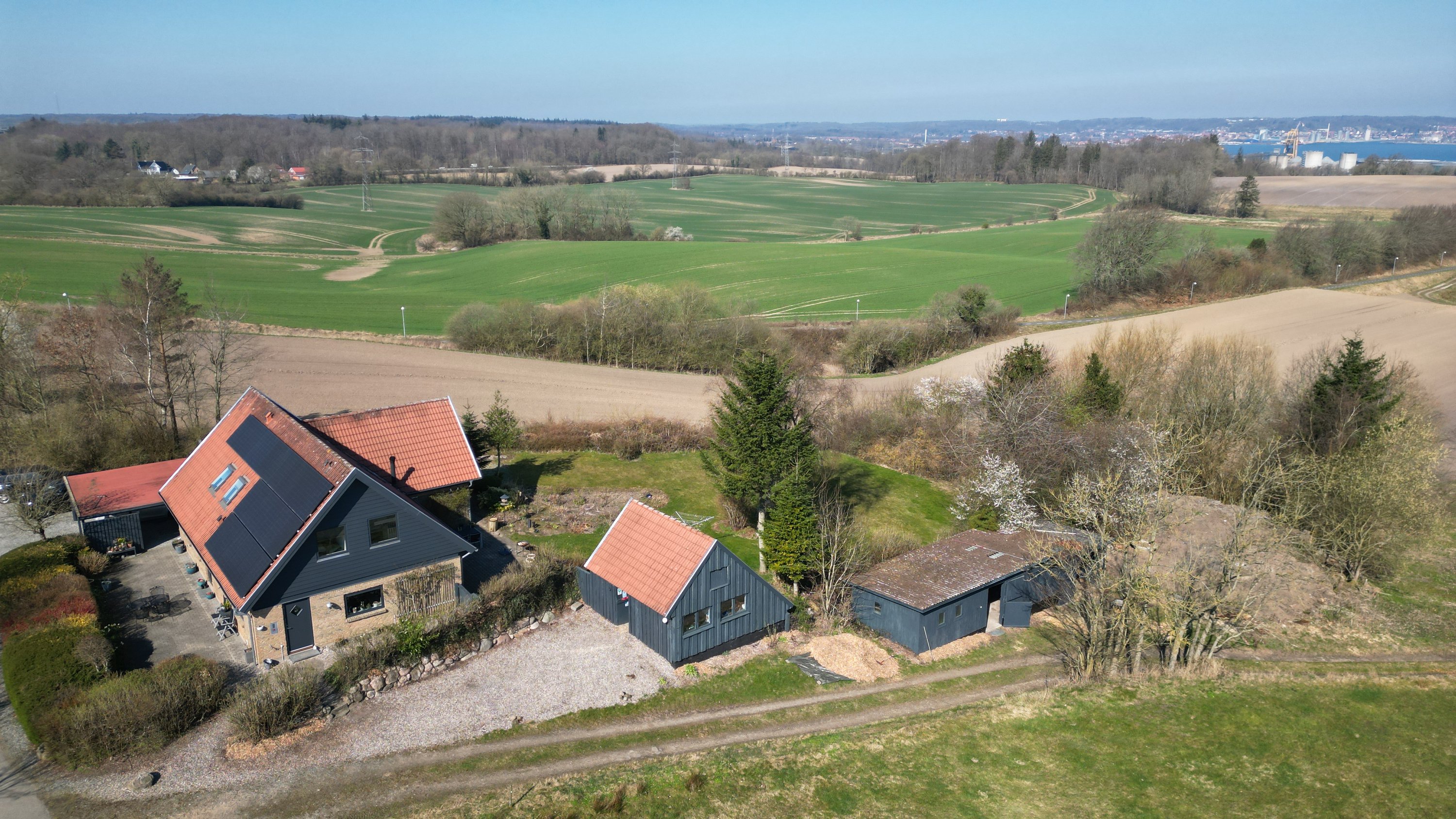 Fremhævet  billede i fuldskærmstilstand. Billede af Lundsbjerg Møllevej 35, Begyndt, 6200 Aabenraa