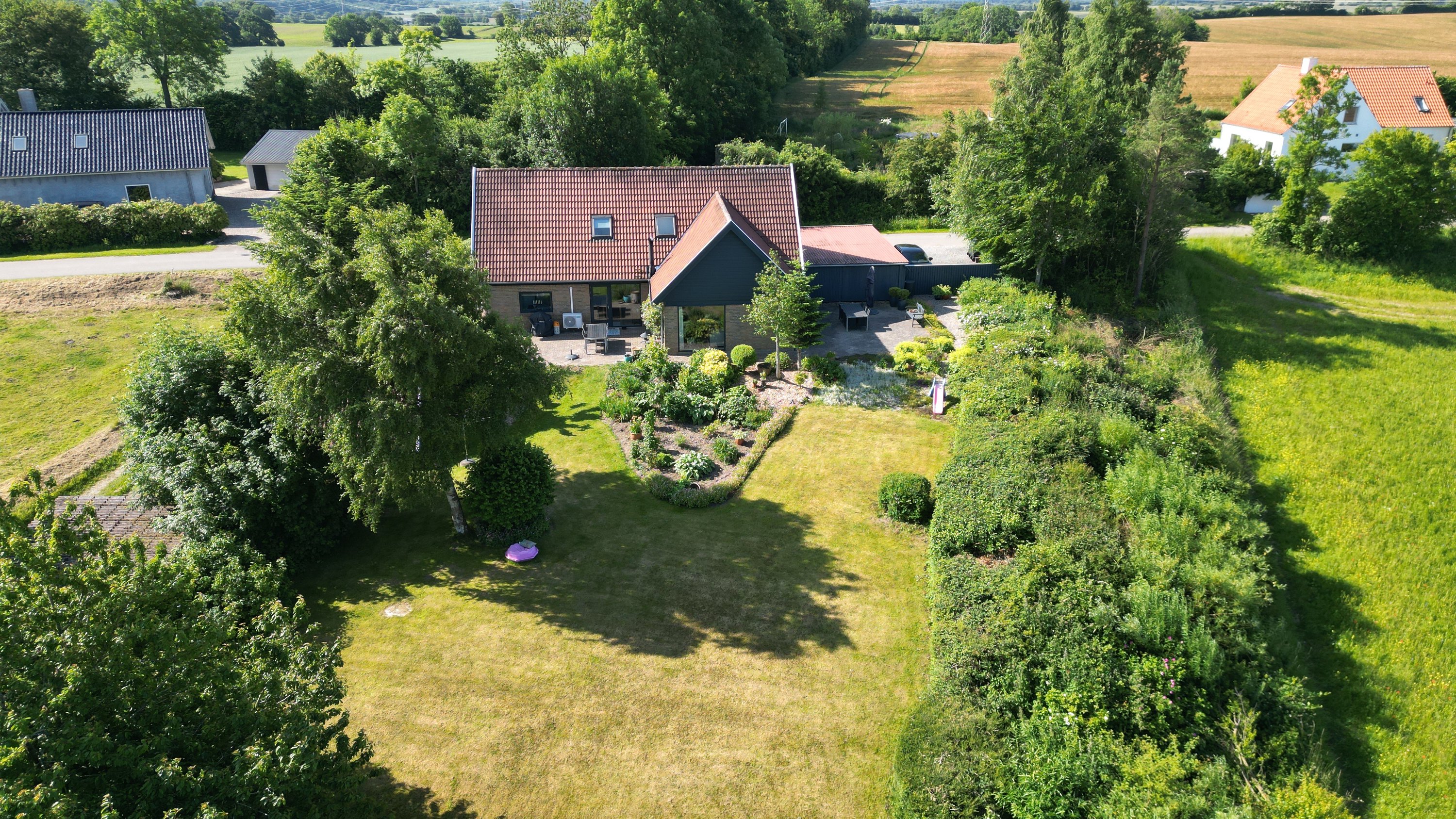 Fremhævet  billede i fuldskærmstilstand. Billede af Lundsbjerg Møllevej 35, Begyndt, 6200 Aabenraa