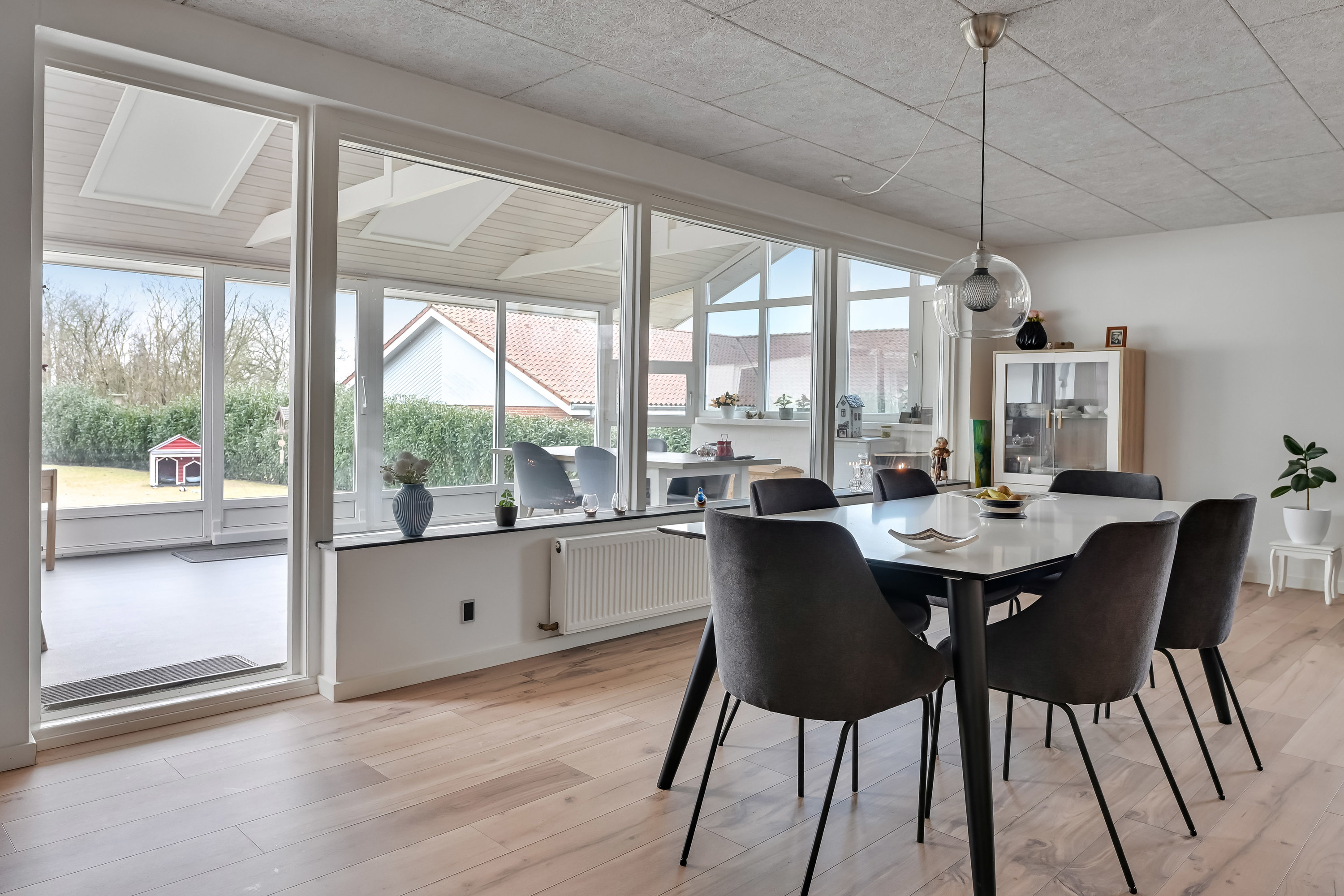 Fremhævet stue billede i fuldskærmstilstand. Billede af Torvegade 7, 7250 Hejnsvig