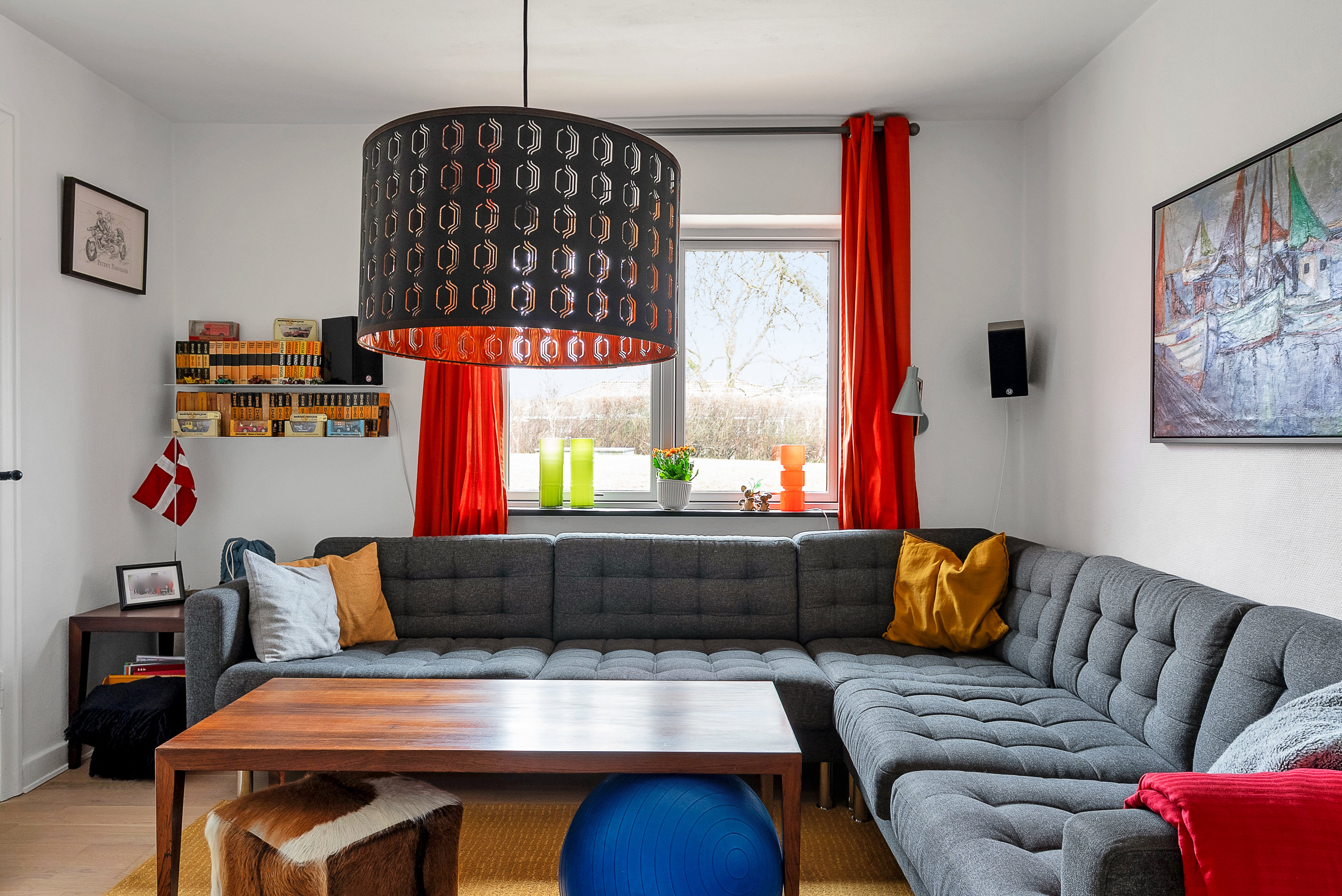 Fremhævet stue billede i fuldskærmstilstand. Billede af Svendborgvej 297, Åstrup, 5600 Faaborg