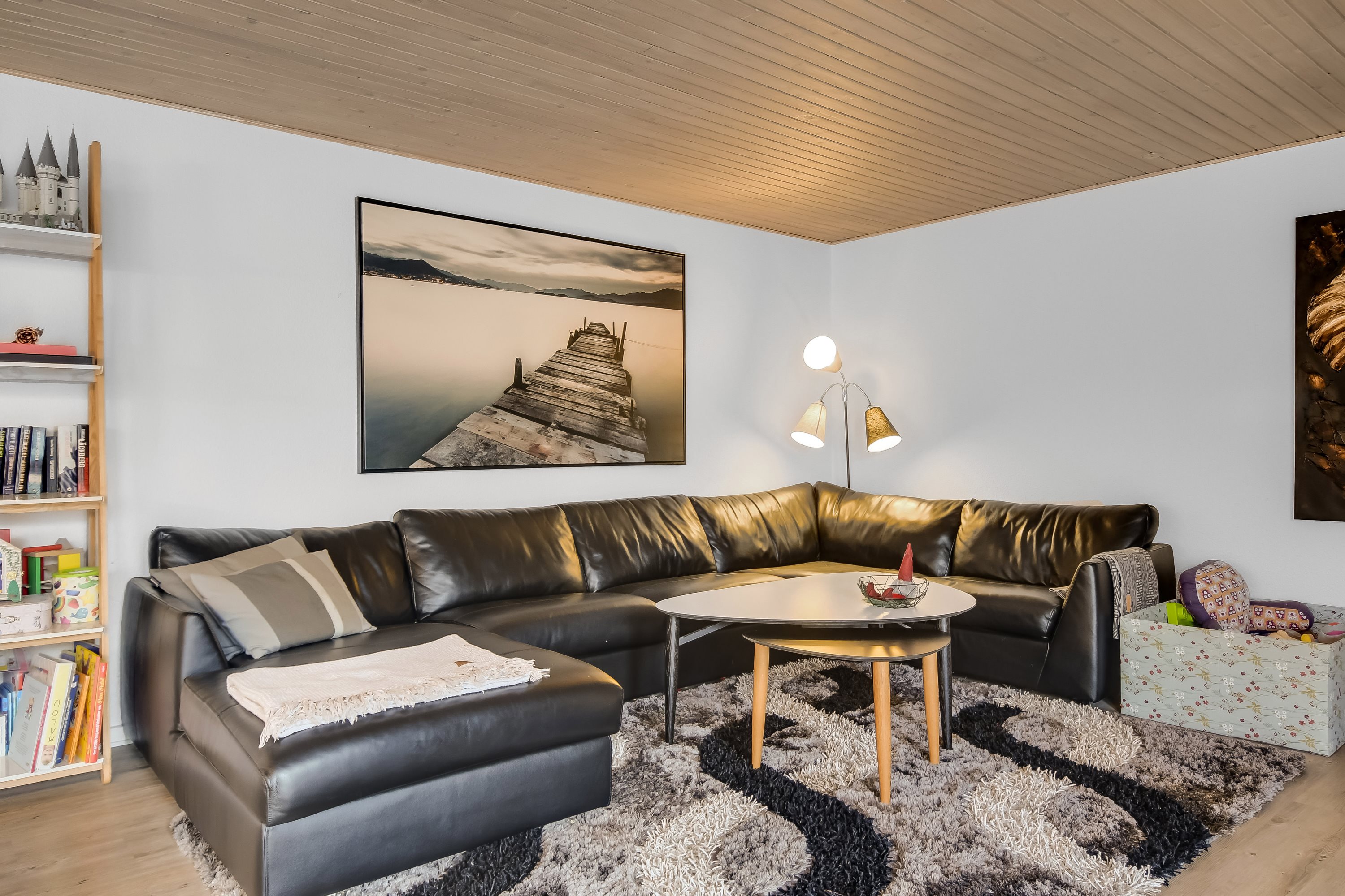 Fremhævet stue billede i fuldskærmstilstand. Billede af Ege Alle 26, 6710 Esbjerg V