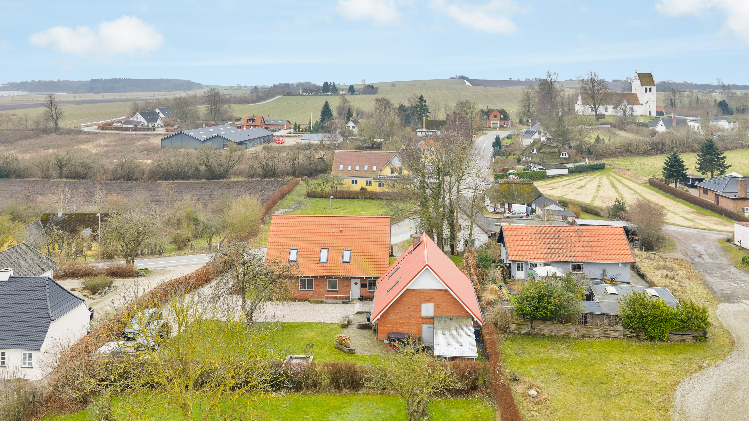 Fremhævet luftfoto billede i fuldskærmstilstand. Billede af Svendborgvej 297, Åstrup, 5600 Faaborg
