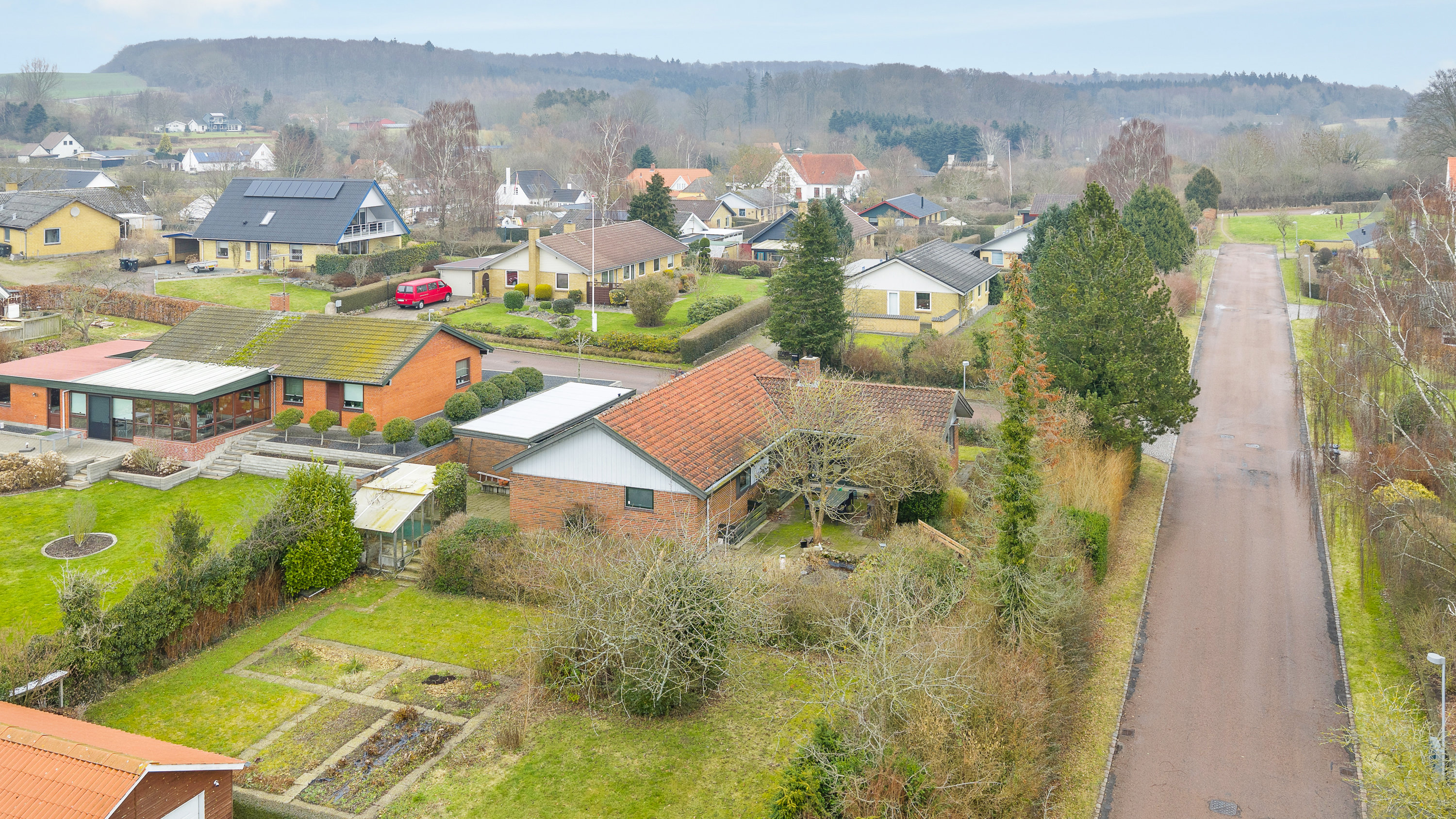 Fremhævet luftfoto billede i fuldskærmstilstand. Billede af Kirketoften 3, Diernæs, 5600 Faaborg