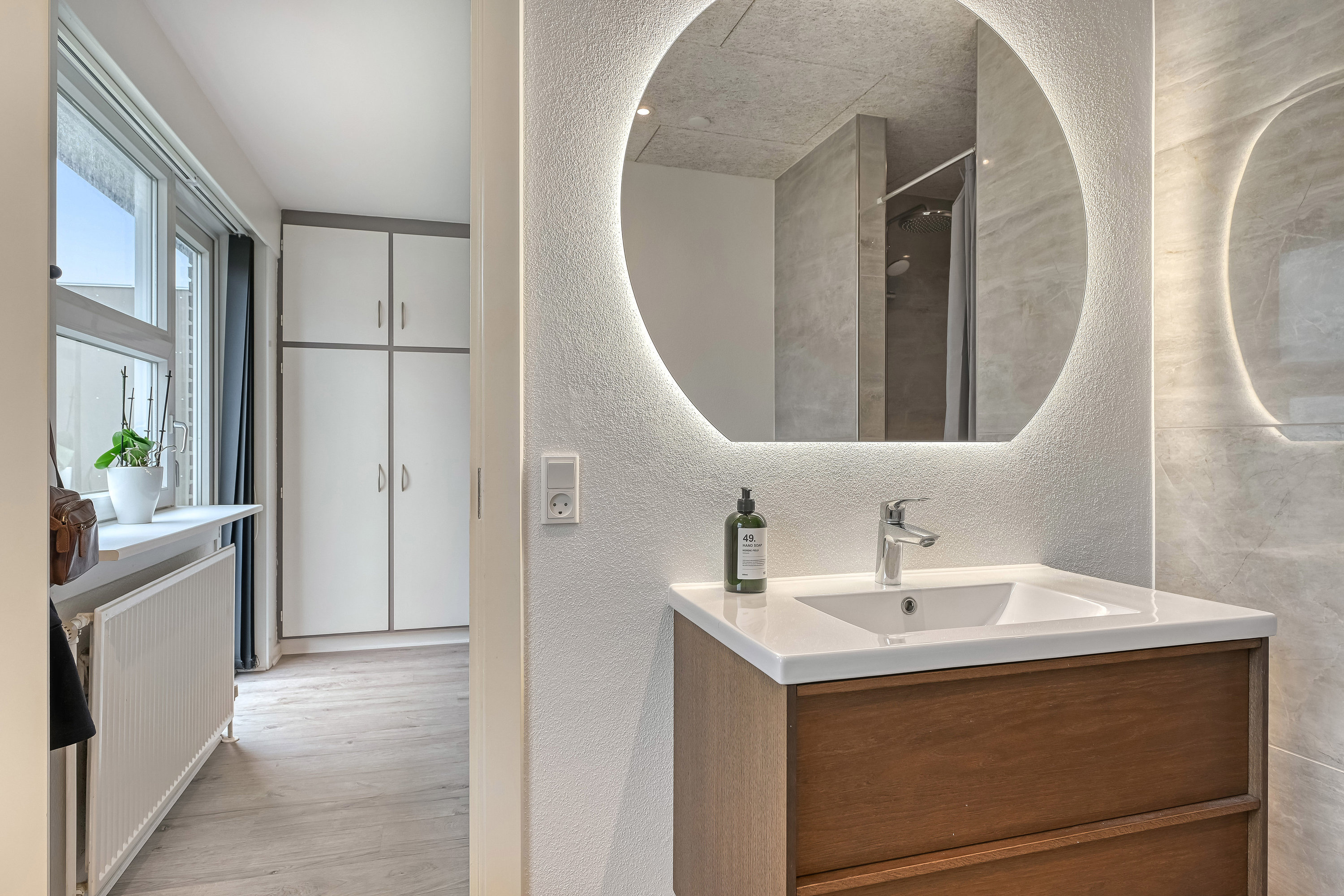 Fremhævet badeværelse billede i fuldskærmstilstand. Billede af Ege Alle 26, 6710 Esbjerg V