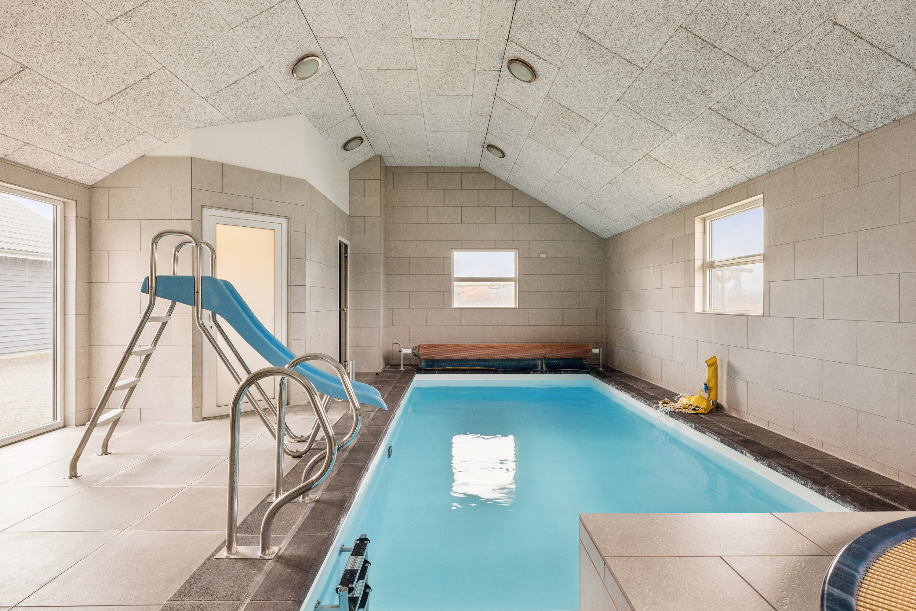 Fremhævet pool billede i fuldskærmstilstand. Billede af Helledievej 105, Lyngby, 9480 Løkken