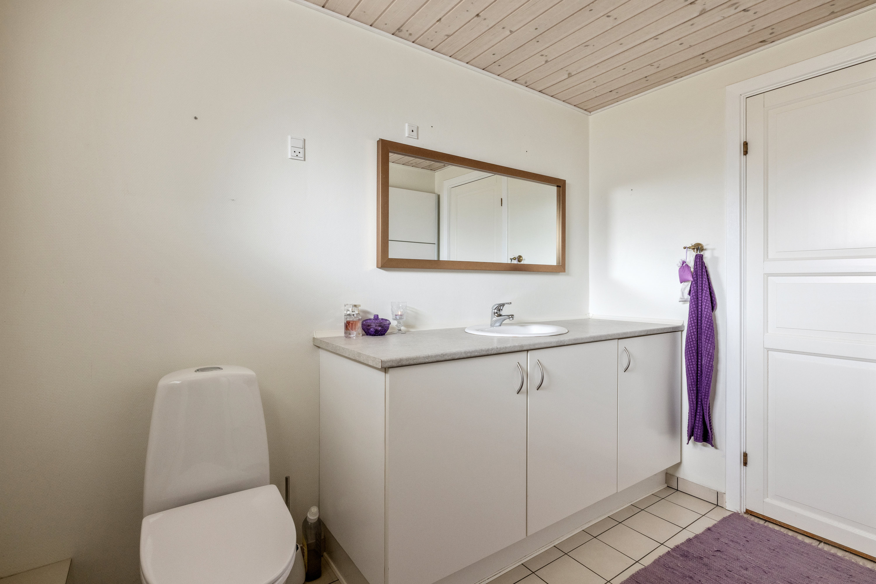 Fremhævet badeværelse billede i fuldskærmstilstand. Billede af Bavnevej 14B, Hjarbæk, 8831 Løgstrup