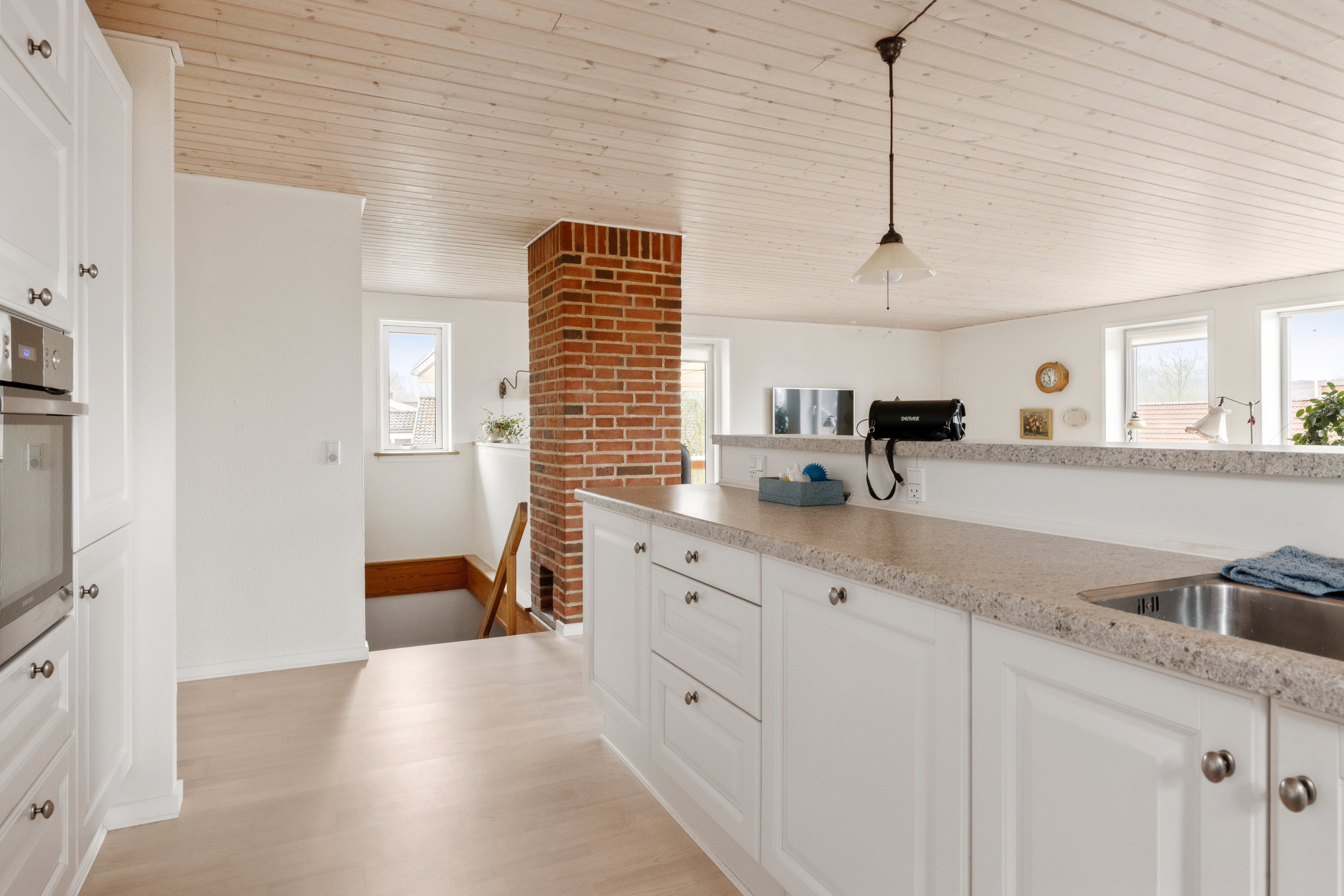 Fremhævet køkken billede i fuldskærmstilstand. Billede af Bavnevej 14B, Hjarbæk, 8831 Løgstrup