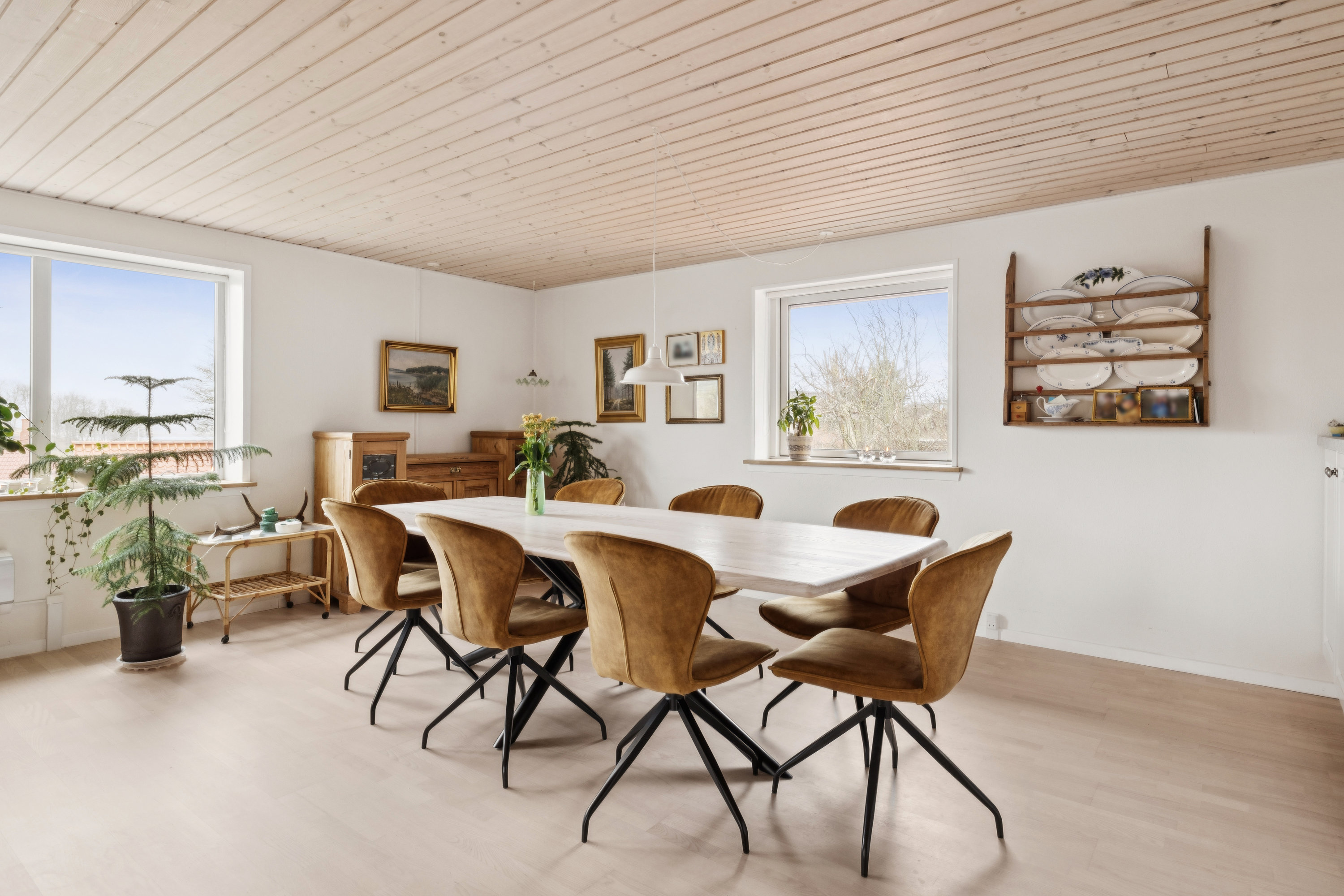 Fremhævet stue billede i fuldskærmstilstand. Billede af Bavnevej 14B, Hjarbæk, 8831 Løgstrup