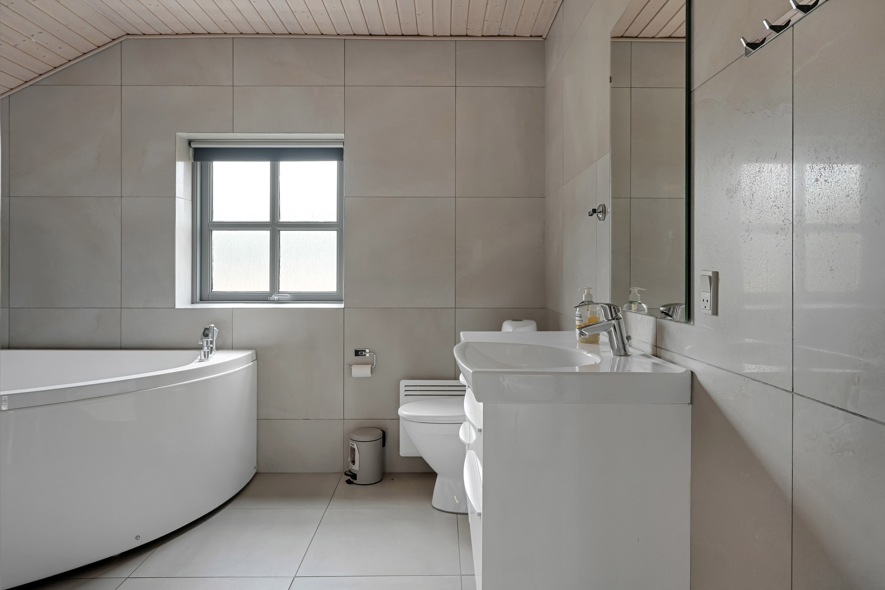 Fremhævet badeværelse billede i fuldskærmstilstand. Billede af Jafdalvej 93, 6853 Vejers Strand