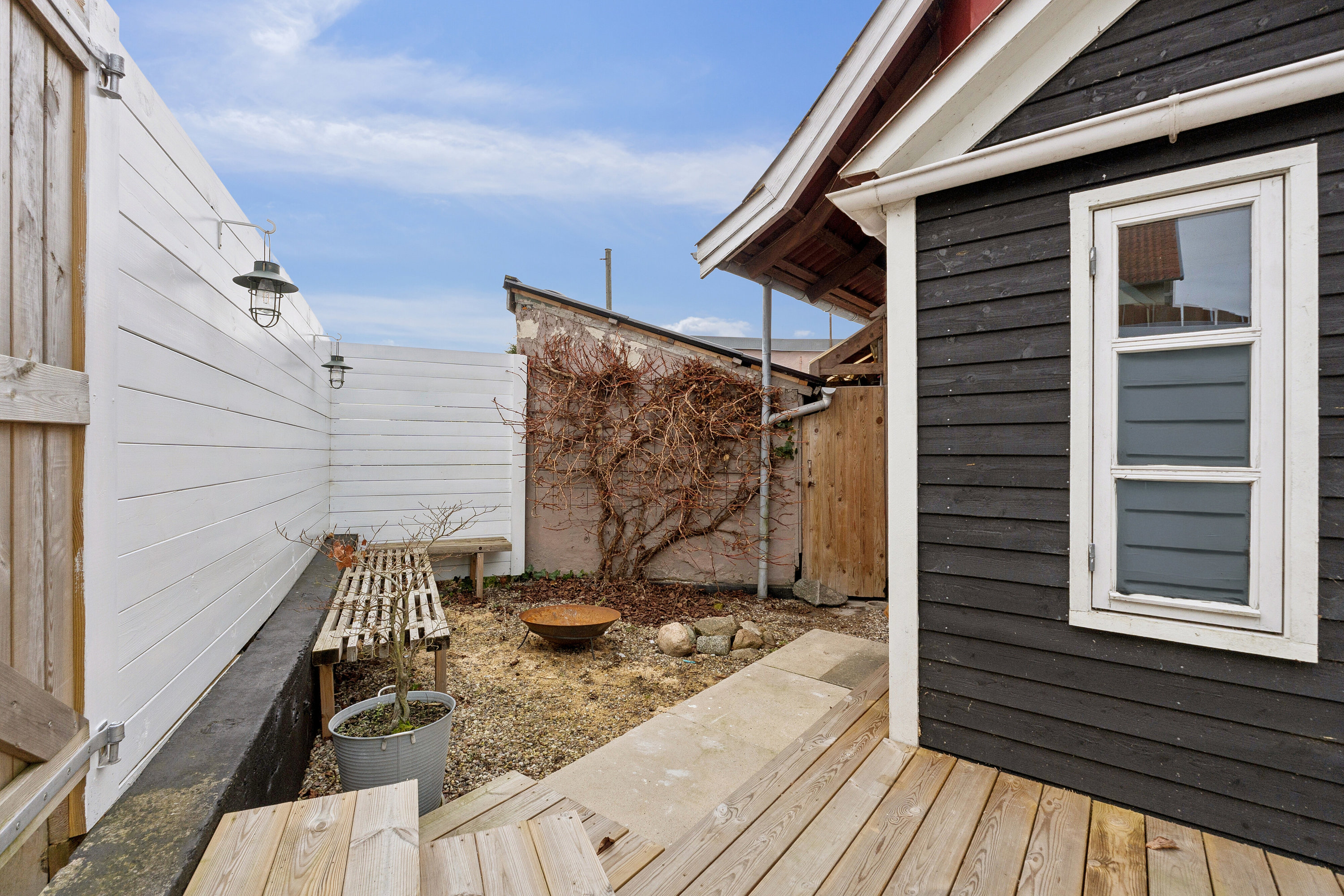 Fremhævet udendørs billede i fuldskærmstilstand. Billede af Nørrebro 68, 5900 Rudkøbing