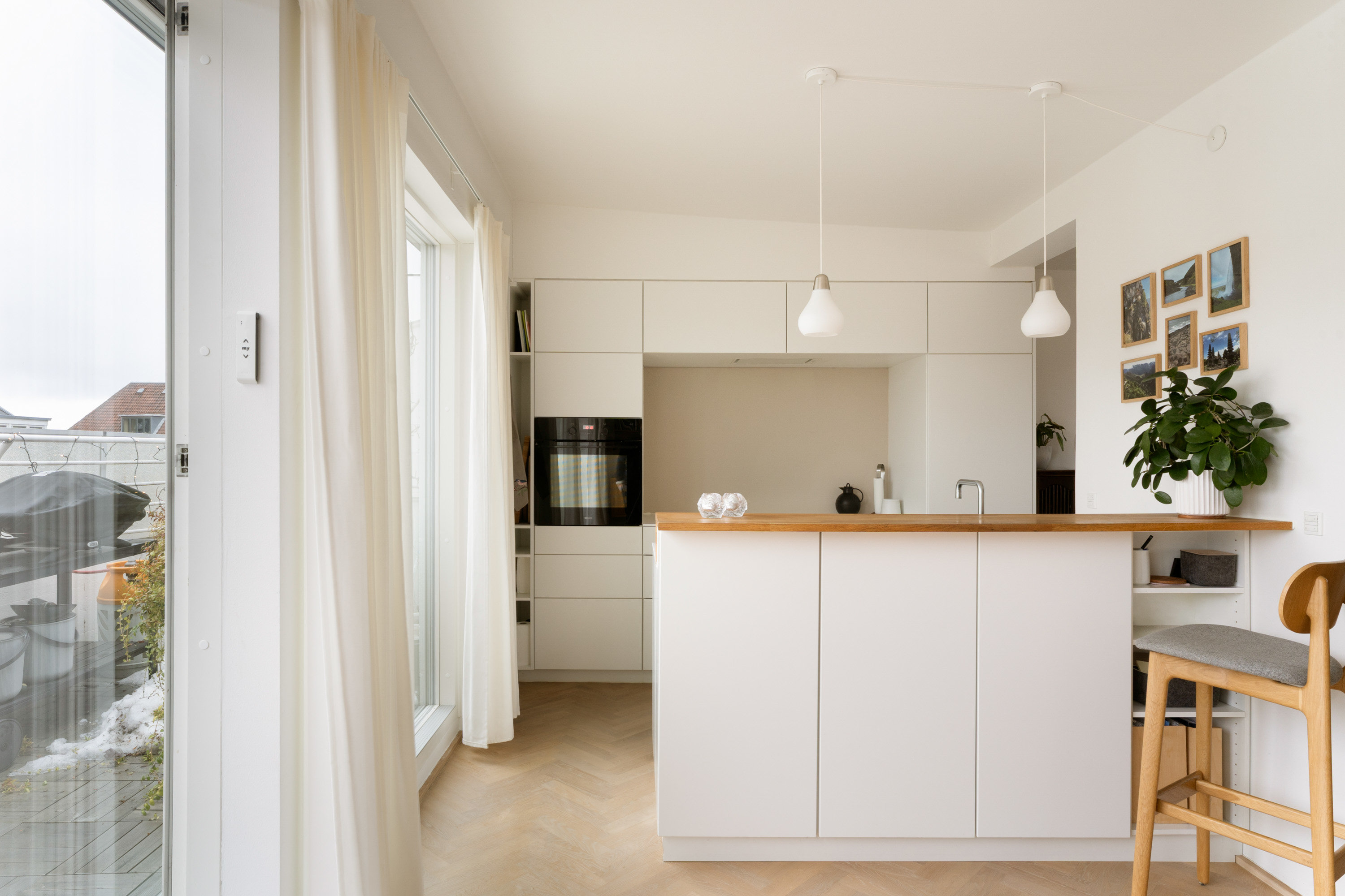 Fremhævet  billede i fuldskærmstilstand. Billede af Bianco Lunos Alle 8, 4. th., 1868 Frederiksberg C