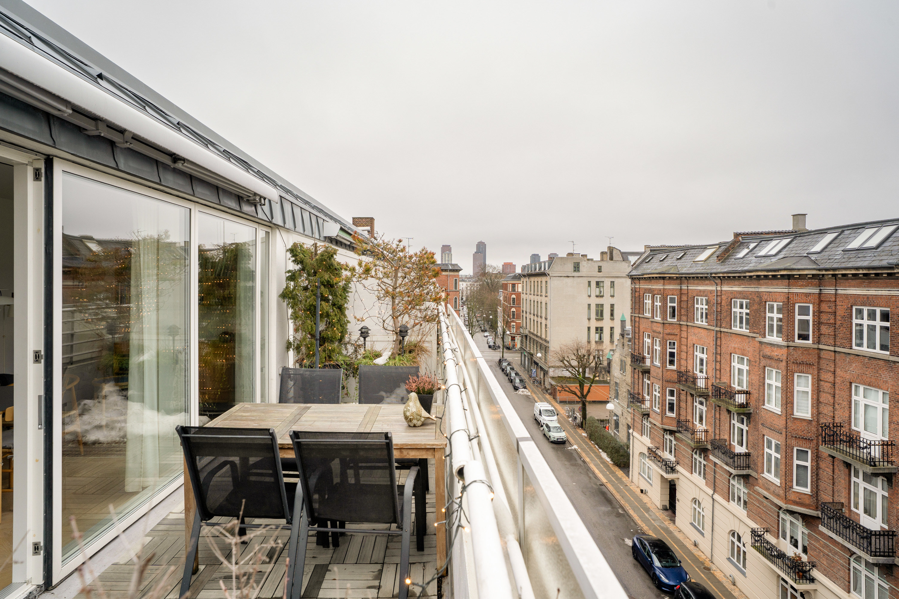 Fremhævet  billede i fuldskærmstilstand. Billede af Bianco Lunos Alle 8, 4. th., 1868 Frederiksberg C