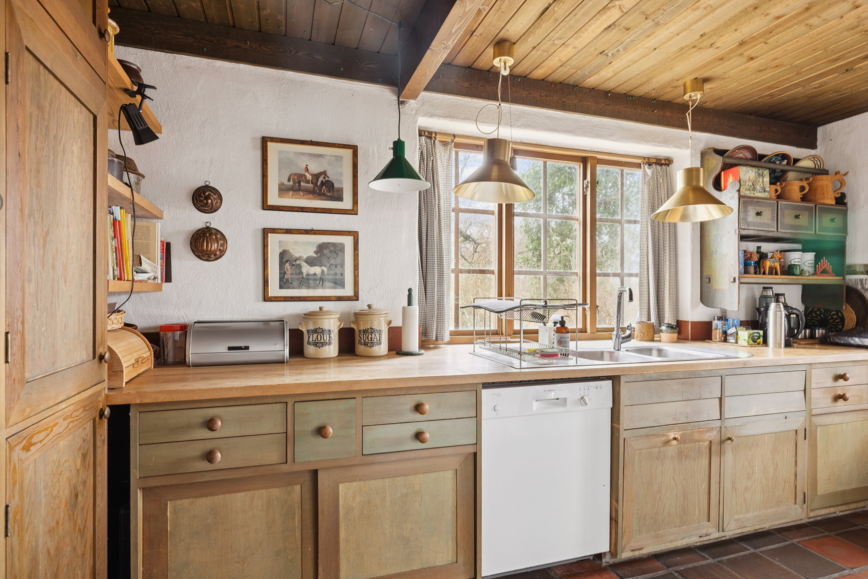 Fremhævet køkken billede i fuldskærmstilstand. Billede af Hobrovej 55, Vammen, 8830 Tjele