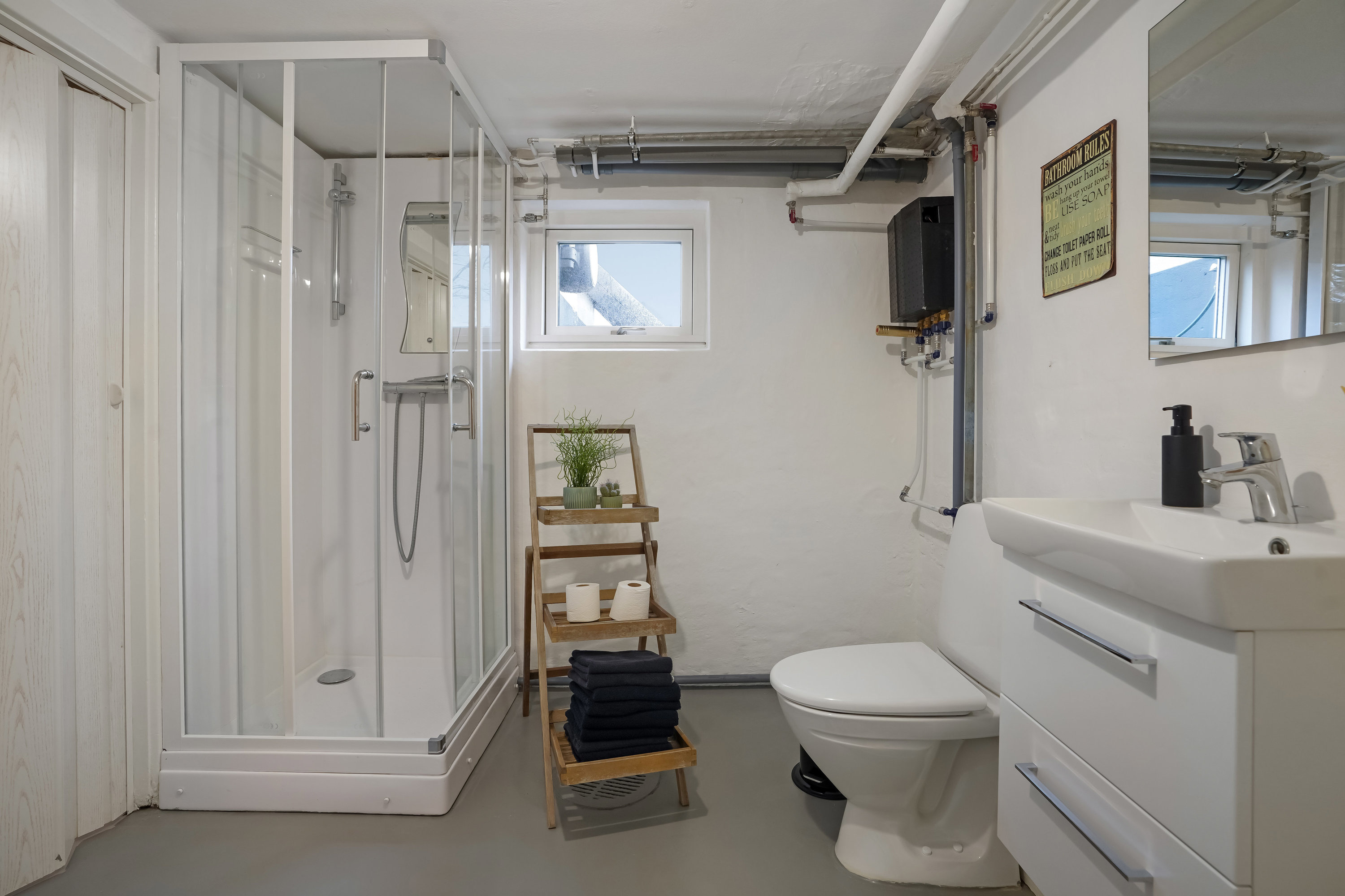 Fremhævet badeværelse billede i fuldskærmstilstand. Billede af Møllevænget 19, Ejby, 5592 Ejby