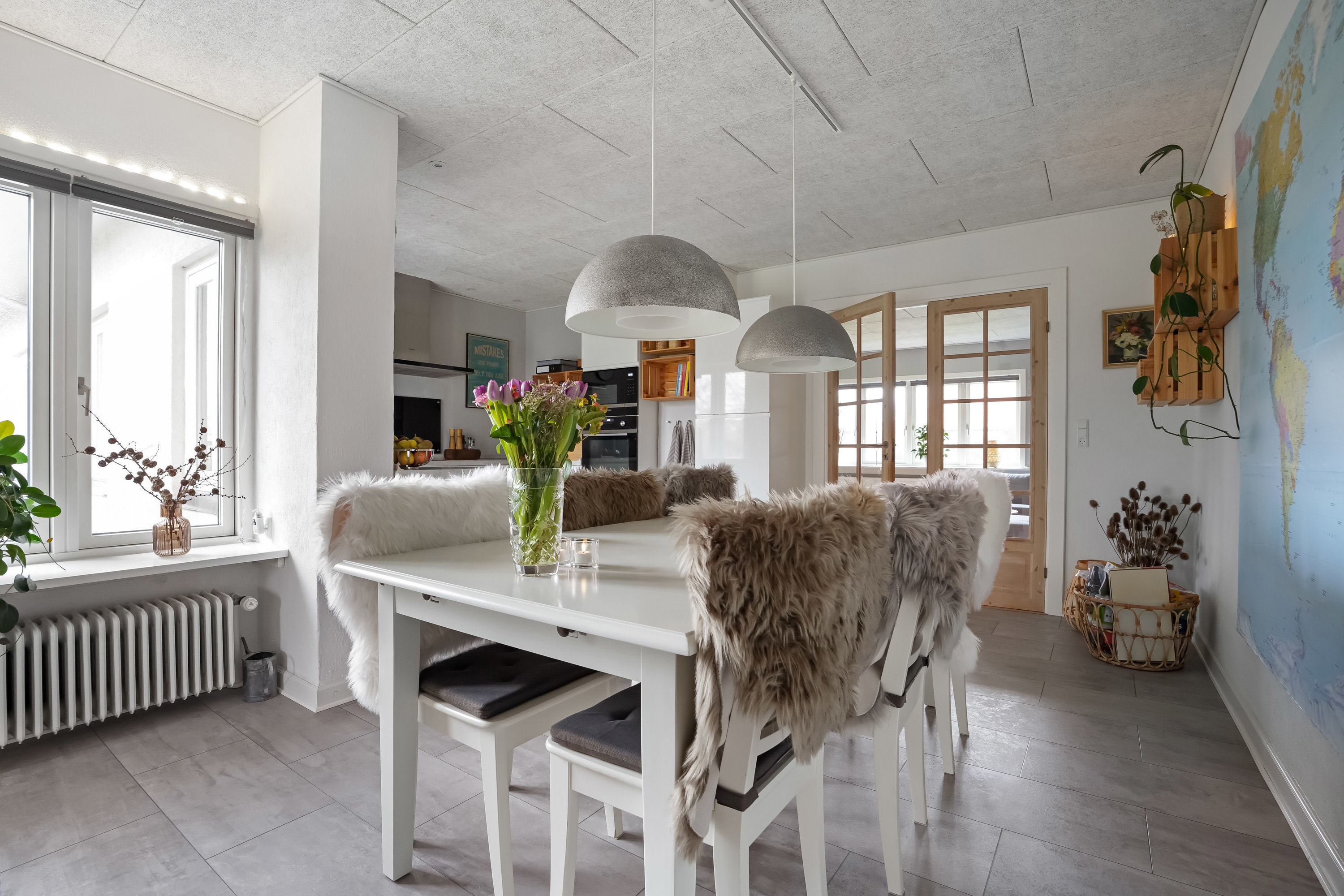 Fremhævet stue billede i fuldskærmstilstand. Billede af Møllevænget 19, Ejby, 5592 Ejby