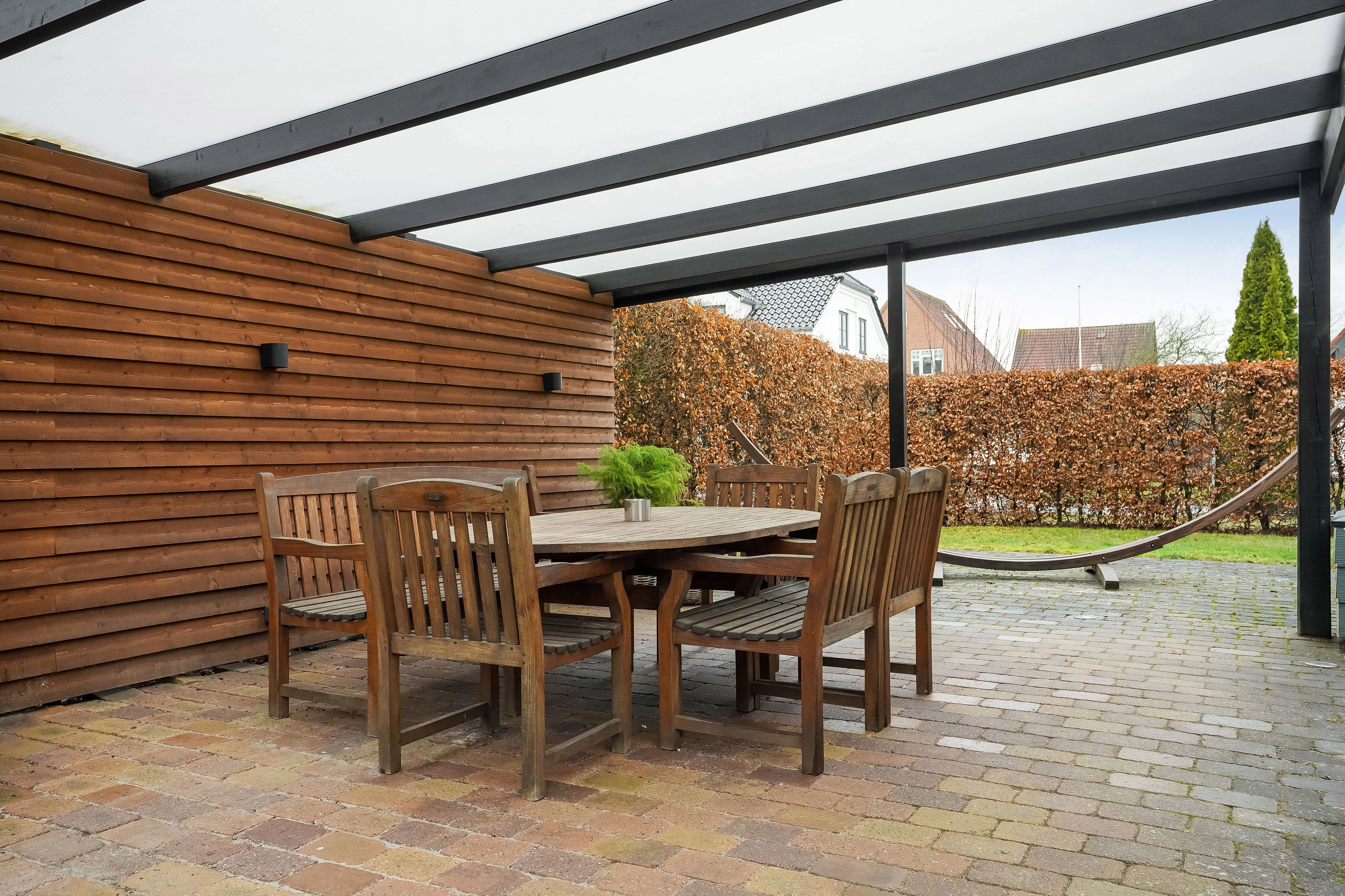 Fremhævet terrasse billede i fuldskærmstilstand. Billede af Grønningen 7, 5230 Odense M