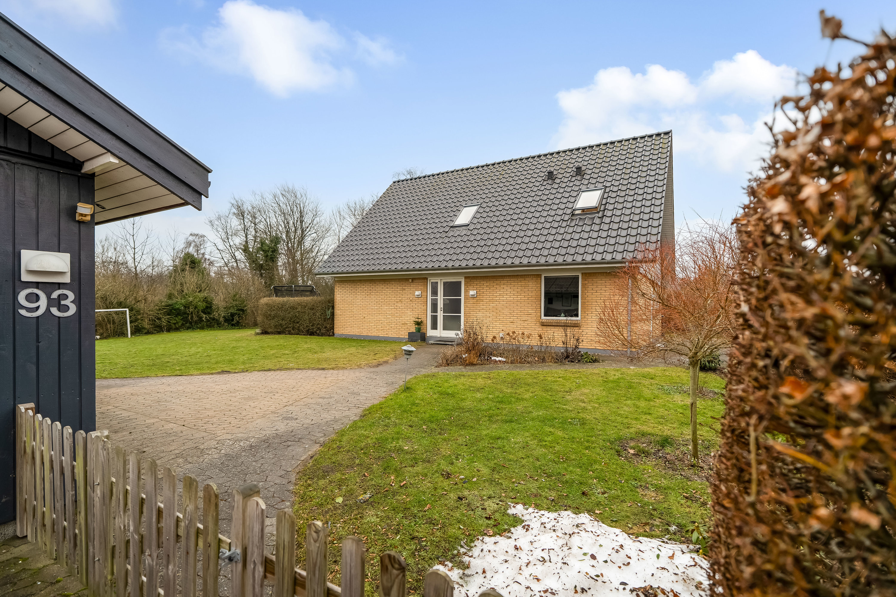 Fremhævet have billede i fuldskærmstilstand. Billede af Smedievej 93, 3400 Hillerød