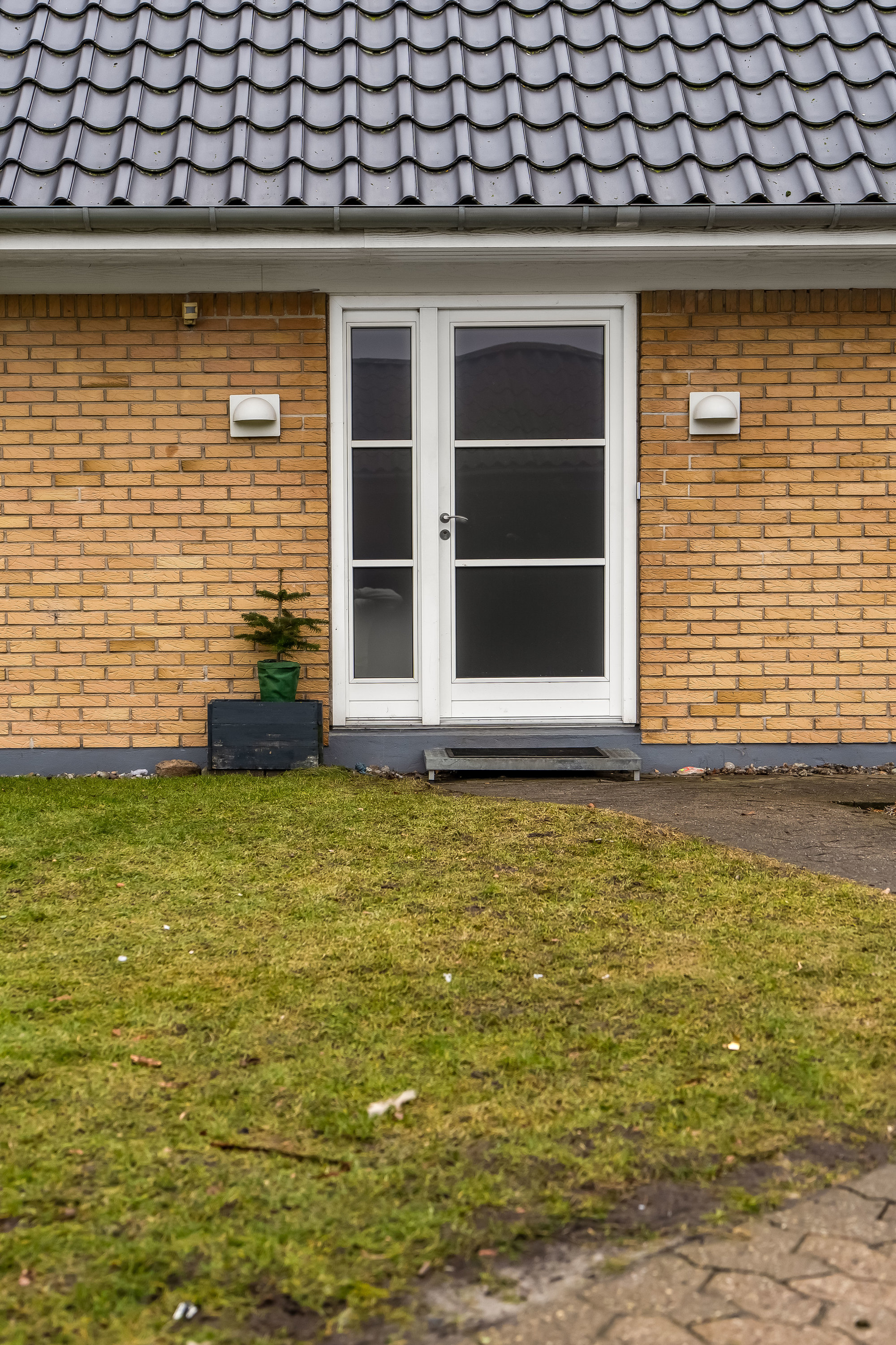 Fremhævet facade billede i fuldskærmstilstand. Billede af Smedievej 93, 3400 Hillerød