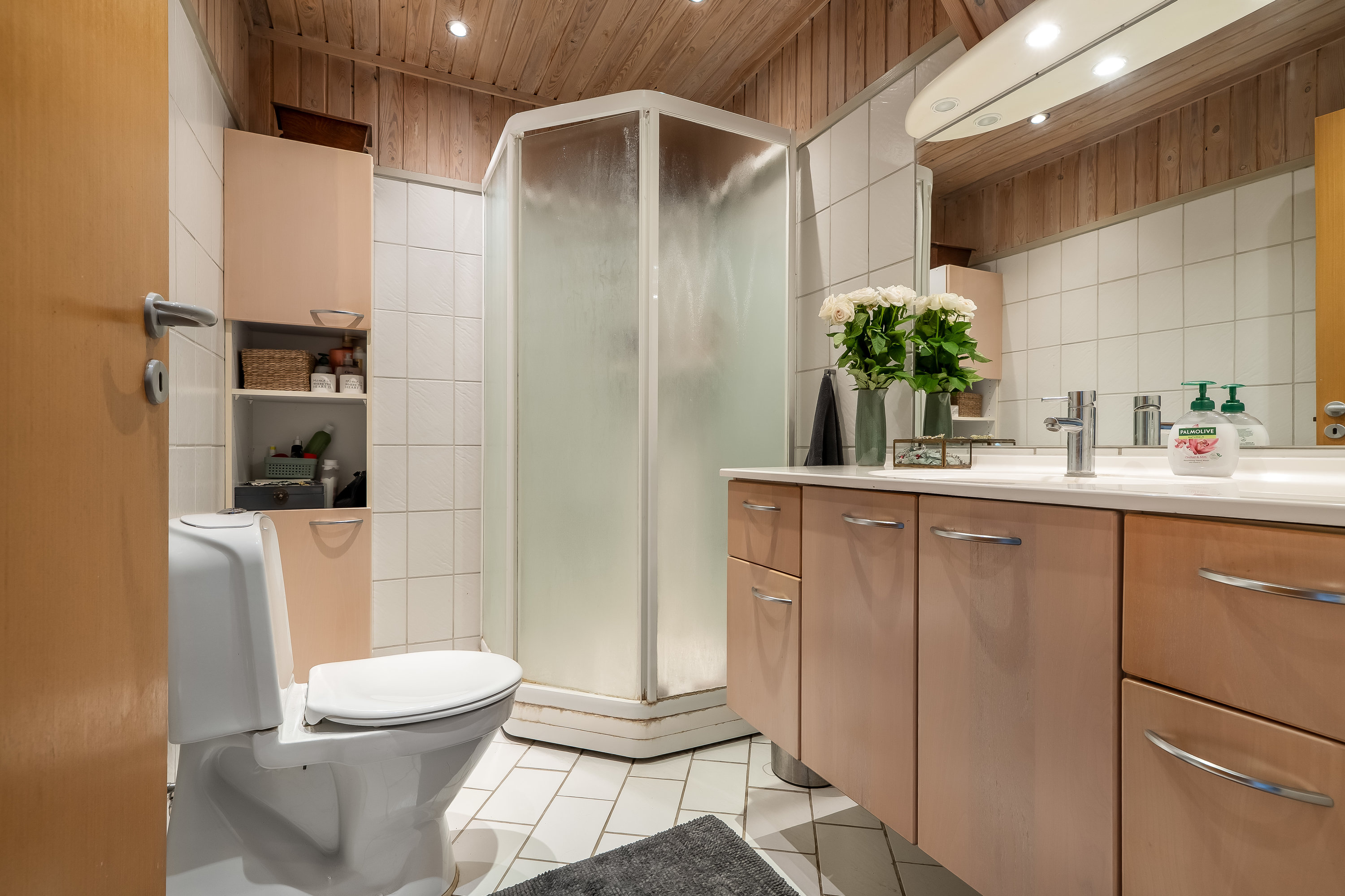 Fremhævet badeværelse billede i fuldskærmstilstand. Billede af Smedievej 93, 3400 Hillerød