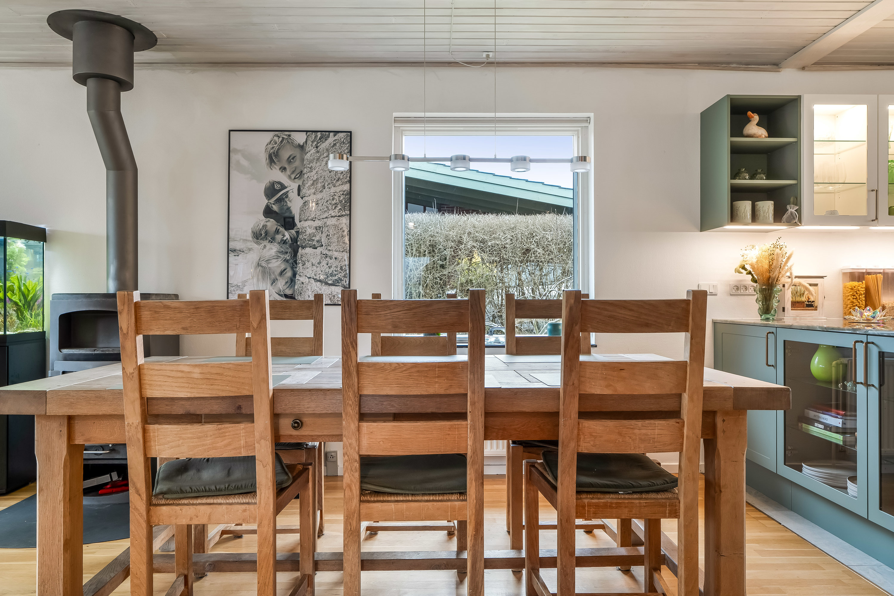 Fremhævet stue billede i fuldskærmstilstand. Billede af Smedievej 93, 3400 Hillerød