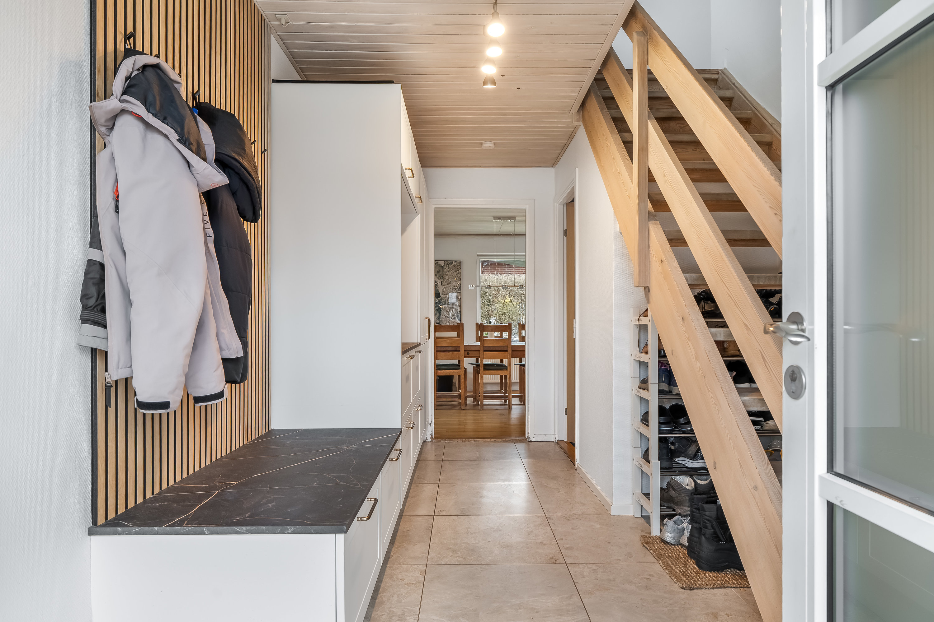 Fremhævet gang billede i fuldskærmstilstand. Billede af Smedievej 93, 3400 Hillerød