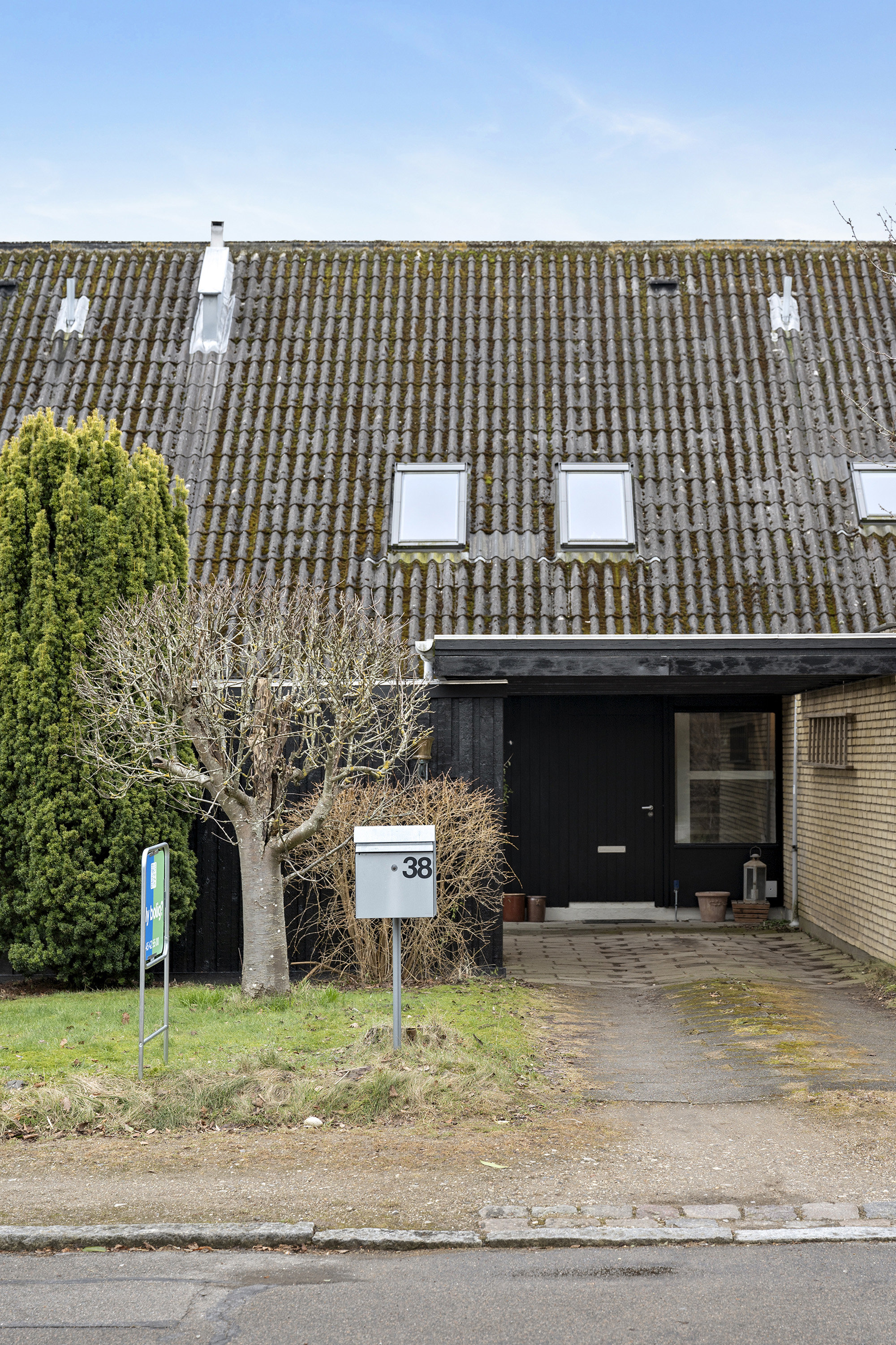 Fremhævet ejendommen billede i fuldskærmstilstand. Billede af Ellesvinget 38, Trørød, 2950 Vedbæk