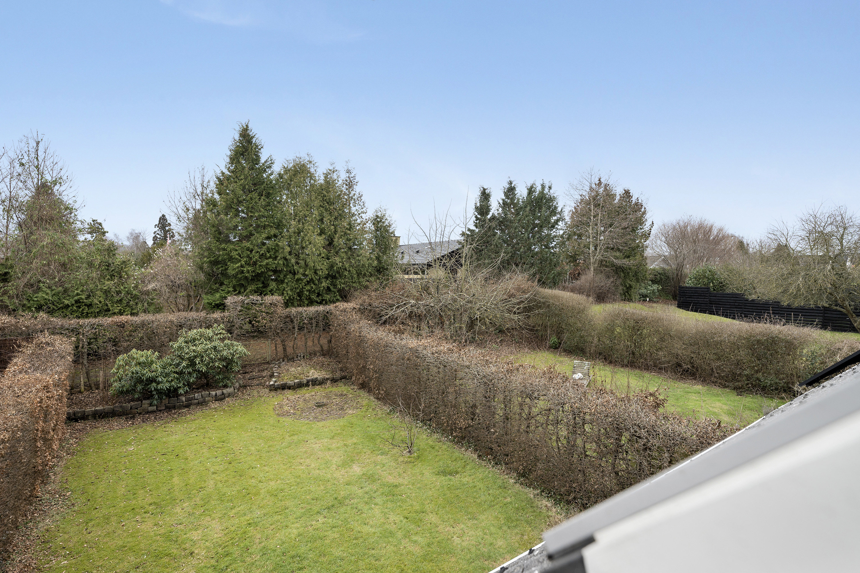 Fremhævet ejendommen billede i fuldskærmstilstand. Billede af Ellesvinget 38, Trørød, 2950 Vedbæk