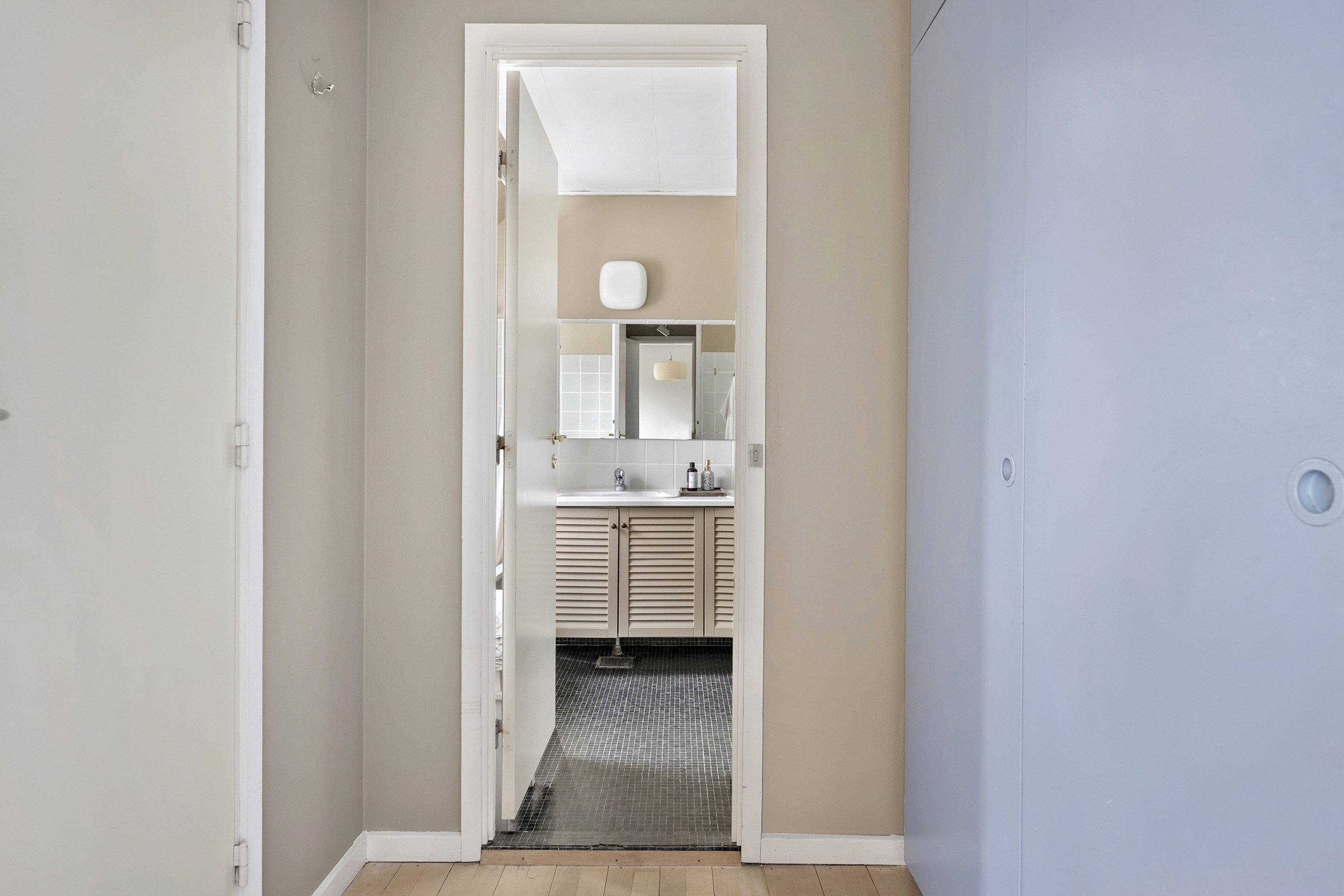 Fremhævet værelse billede i fuldskærmstilstand. Billede af Ellesvinget 38, Trørød, 2950 Vedbæk