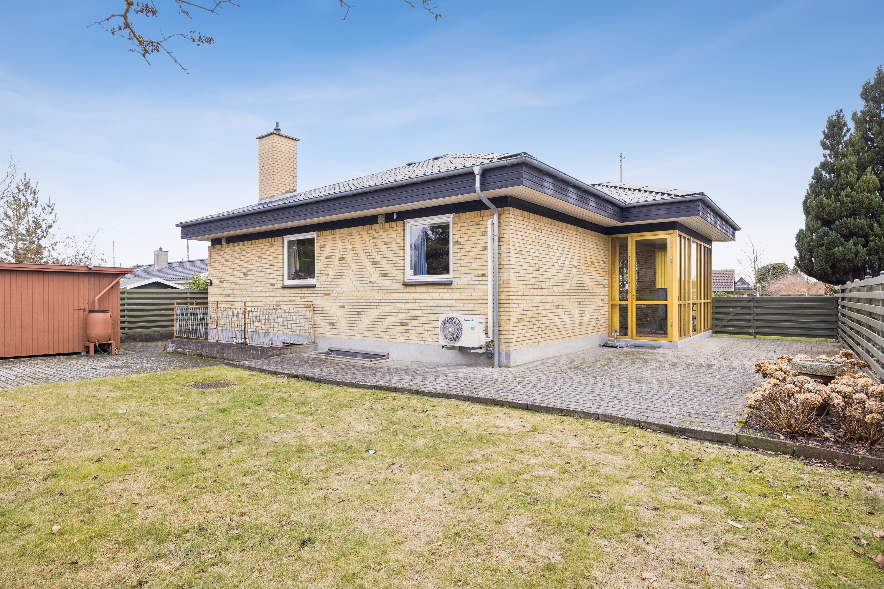 Fremhævet ejendommen billede i fuldskærmstilstand. Billede af Hundige Strandvej 114, 2670 Greve