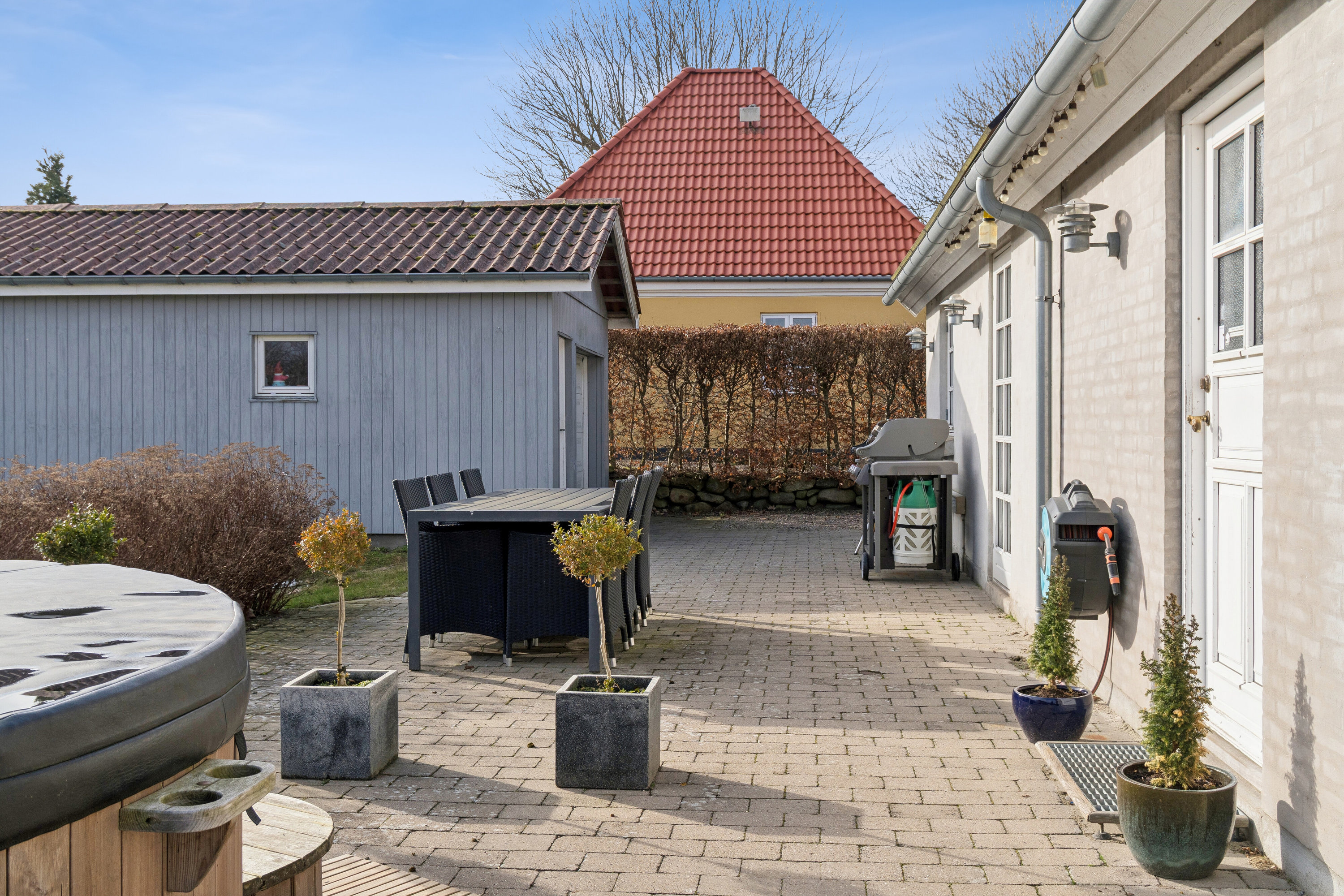 Fremhævet set fra haven billede i fuldskærmstilstand. Billede af Rugtvedvej 31, Forsinge, 4490 Jerslev Sjælland