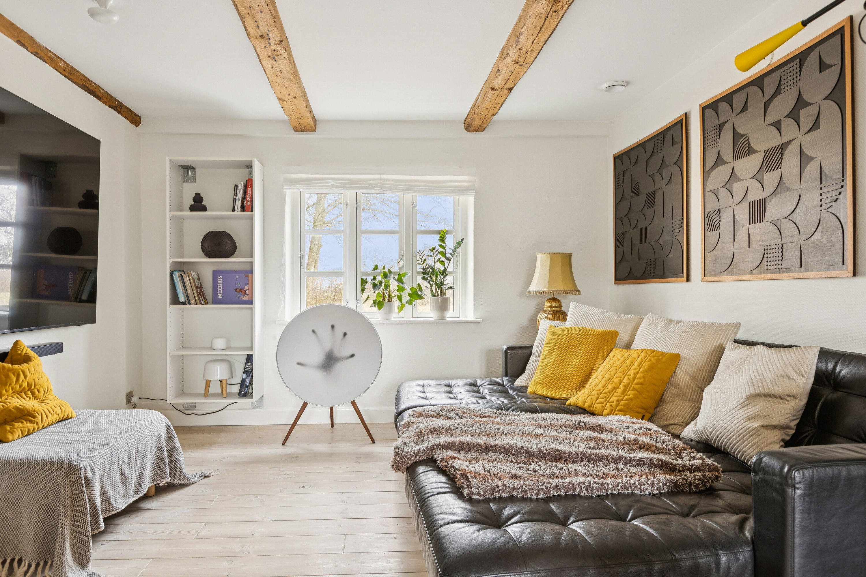 Fremhævet stue billede i fuldskærmstilstand. Billede af Hylledevej 18, Hyllede, 4683 Rønnede