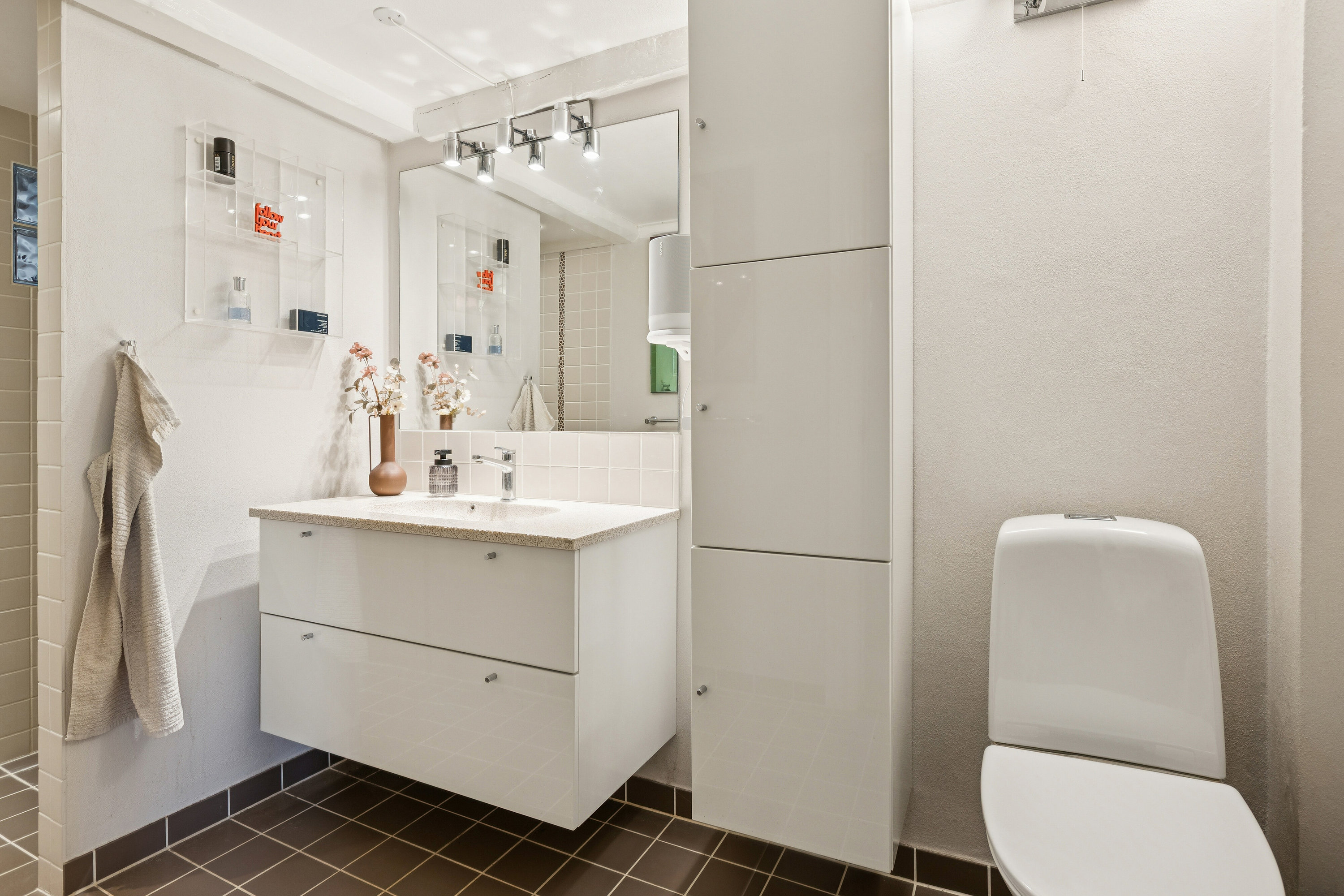 Fremhævet badeværelse billede i fuldskærmstilstand. Billede af Hylledevej 18, Hyllede, 4683 Rønnede