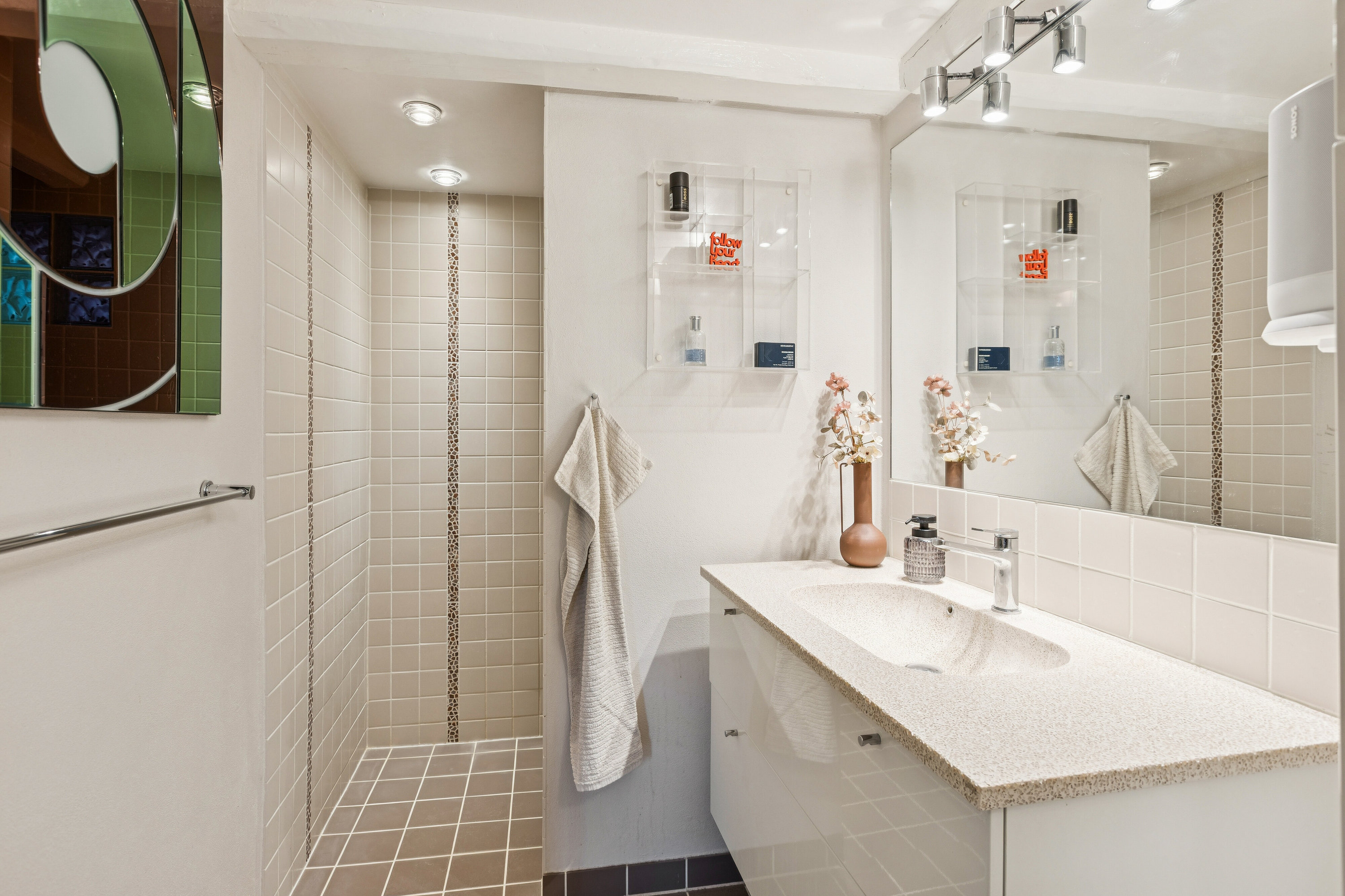 Fremhævet badeværelse billede i fuldskærmstilstand. Billede af Hylledevej 18, Hyllede, 4683 Rønnede