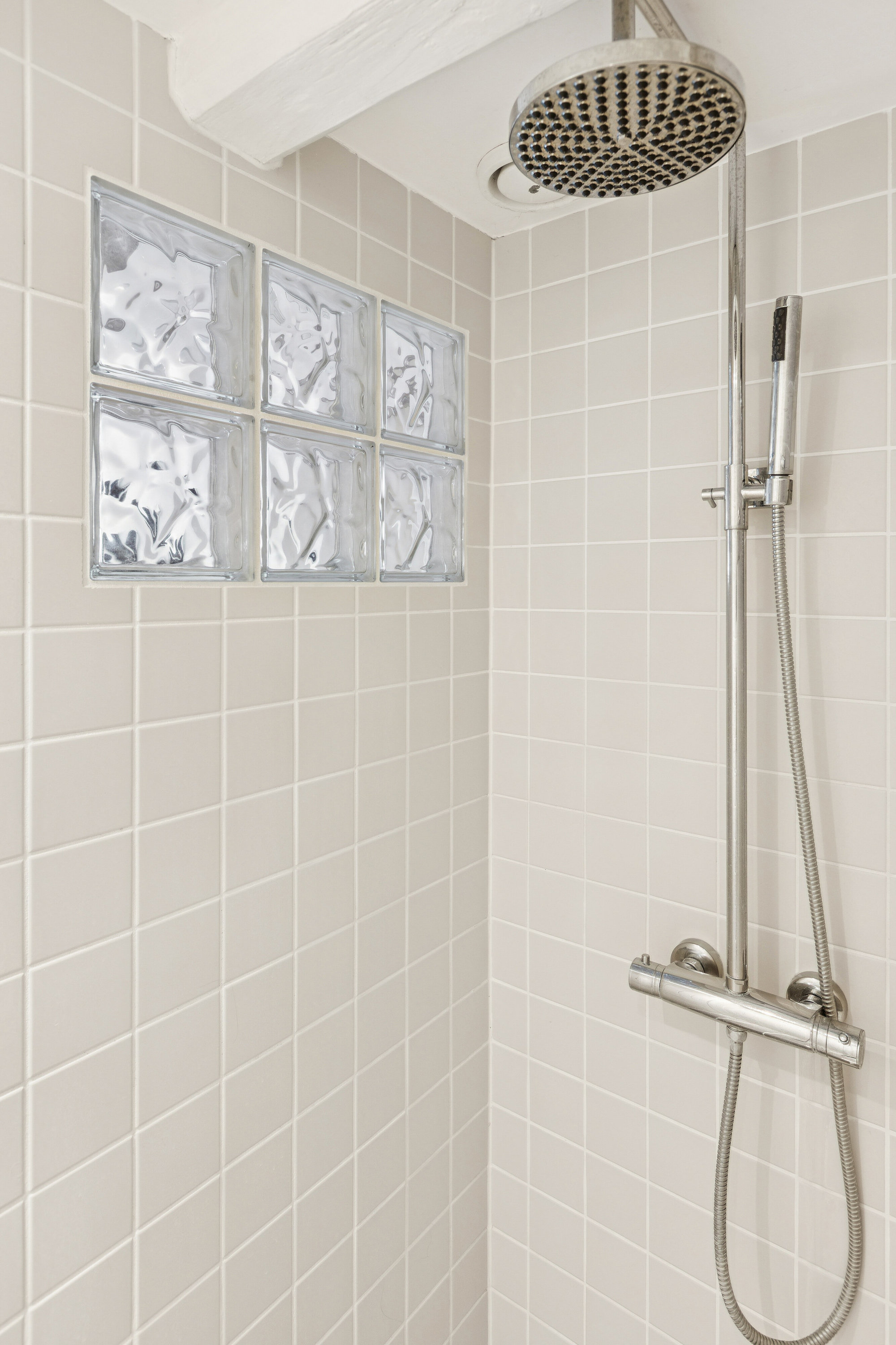 Fremhævet badeværelse billede i fuldskærmstilstand. Billede af Hylledevej 18, Hyllede, 4683 Rønnede